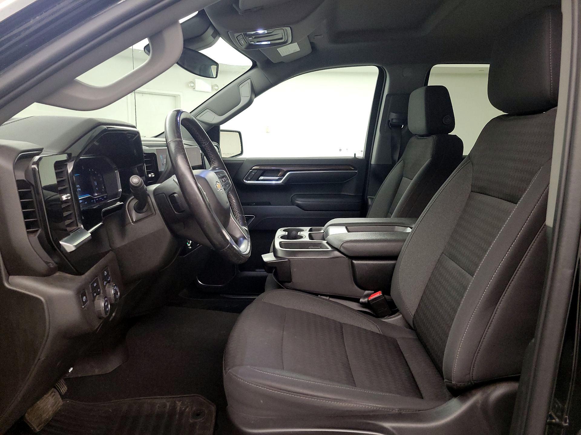 Thumbnail: 2022 Chevrolet Silverado 1500 - 11