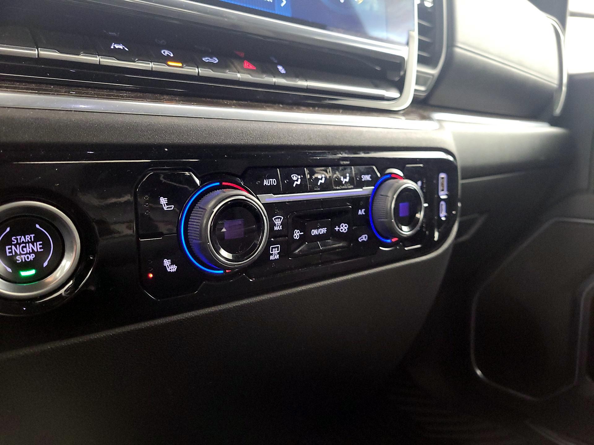 Thumbnail: 2022 Chevrolet Silverado 1500 - 16