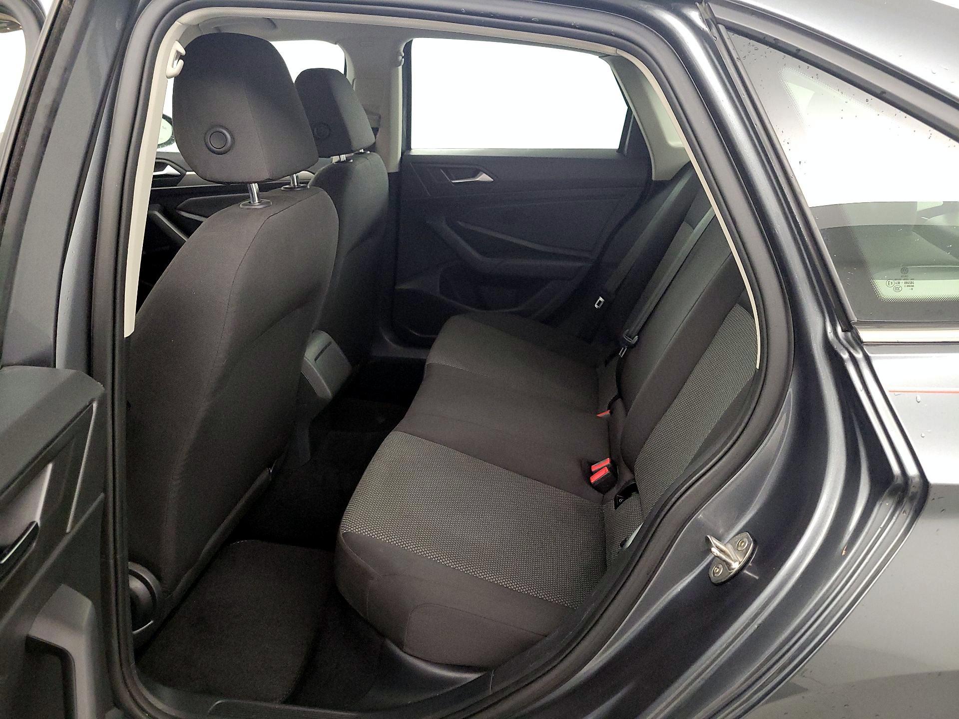 Thumbnail: 2020 Volkswagen Jetta - 19