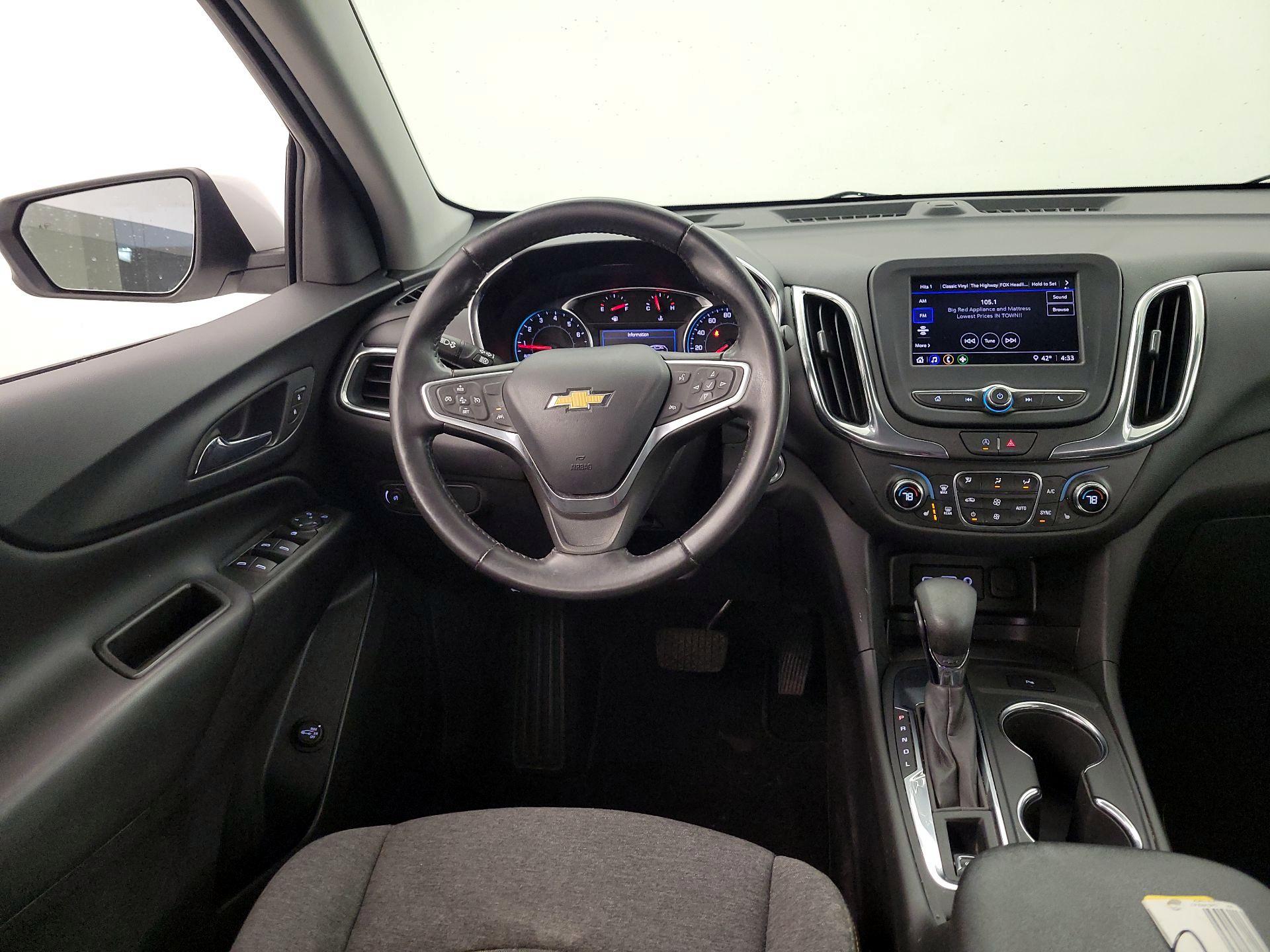 Thumbnail: 2022 Chevrolet Equinox - 10