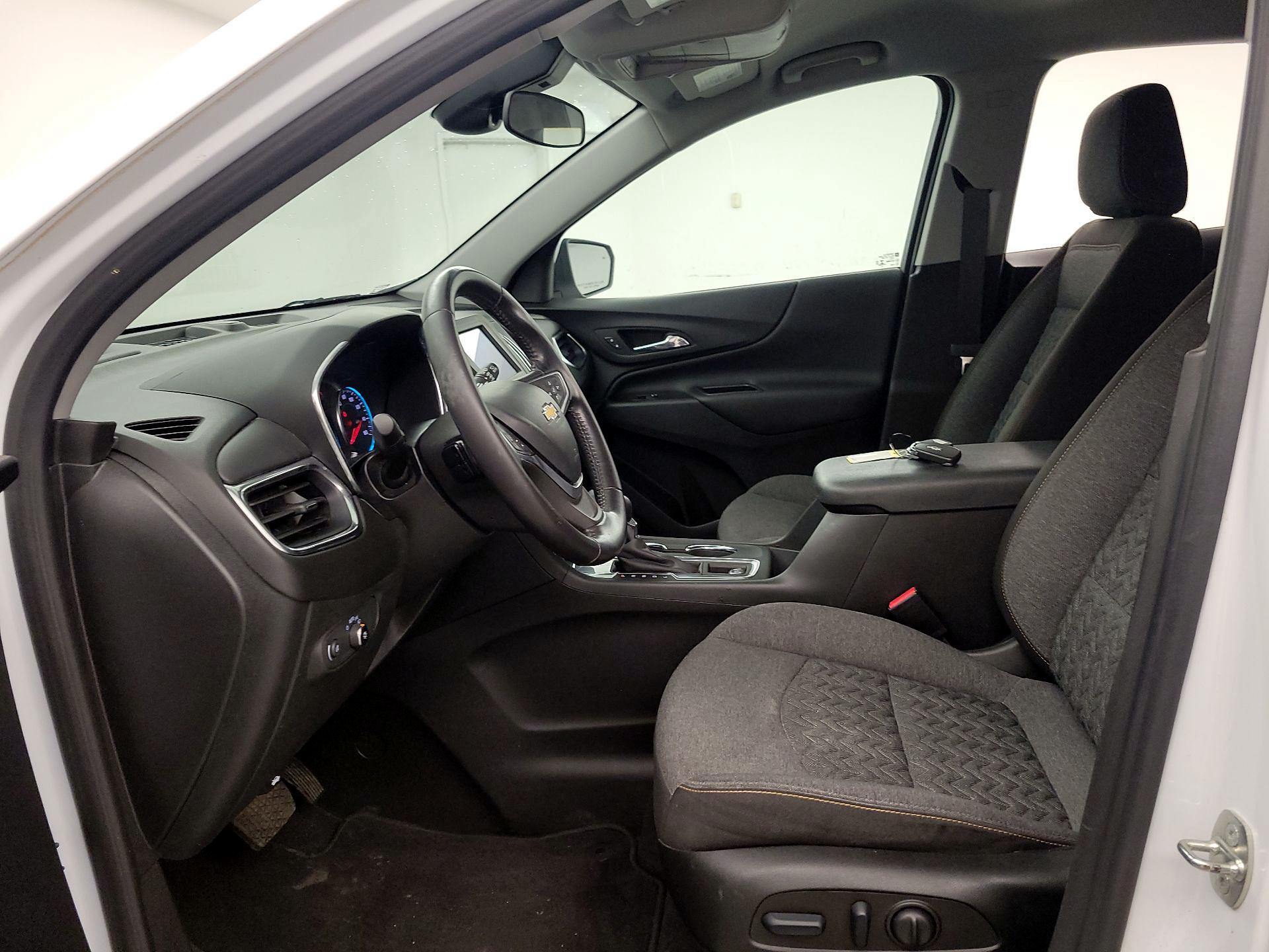 Thumbnail: 2022 Chevrolet Equinox - 11