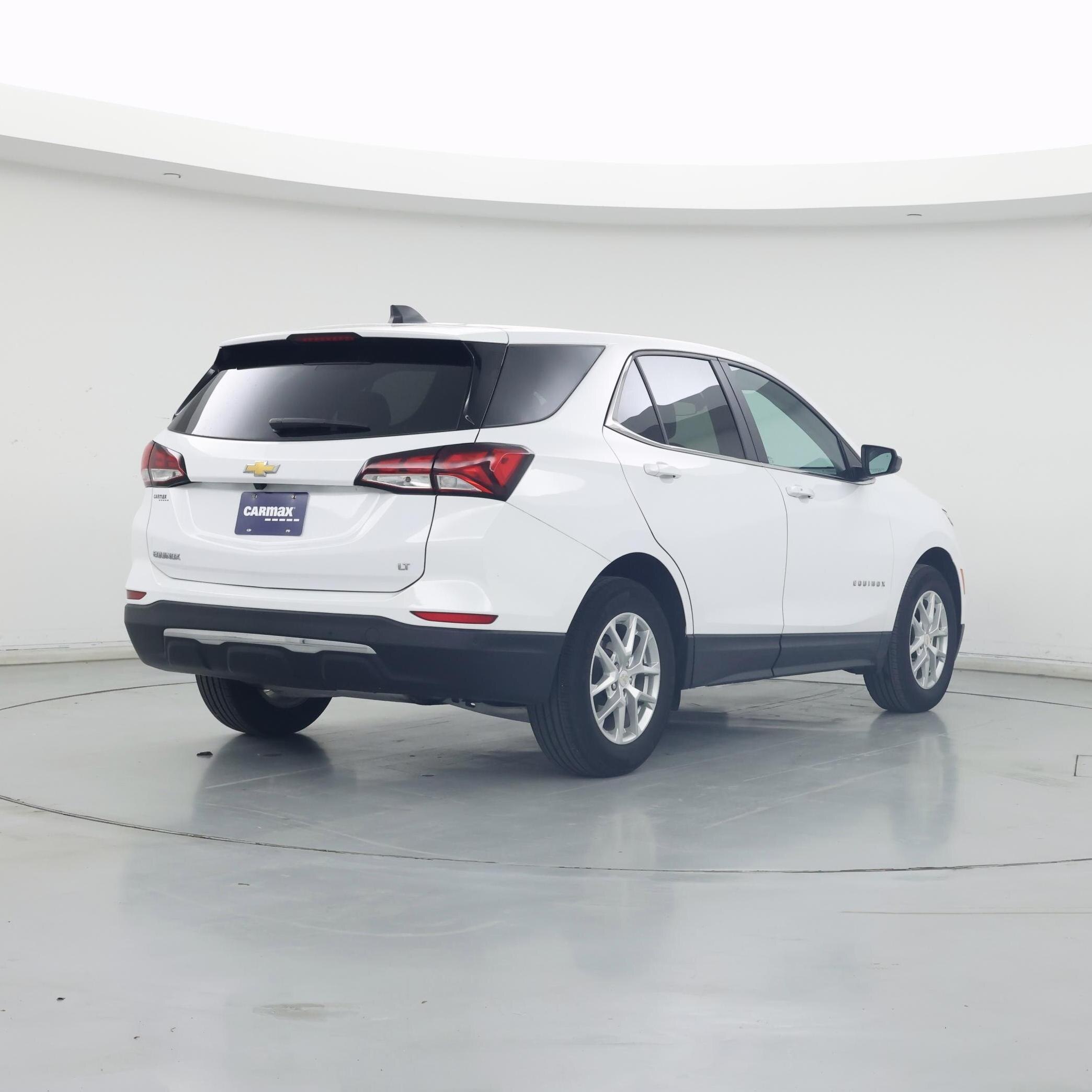 Thumbnail: 2022 Chevrolet Equinox - 8