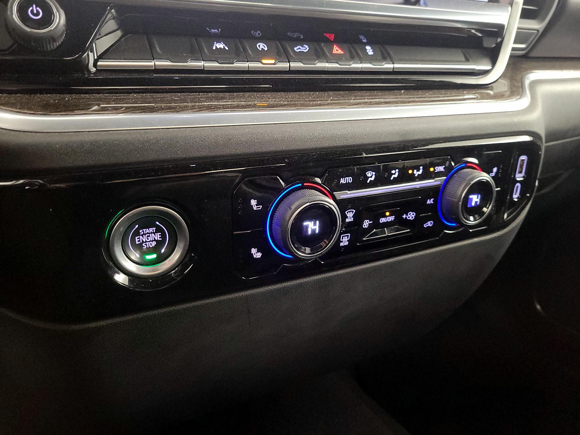 Thumbnail: 2022 Chevrolet Silverado 1500 - 16