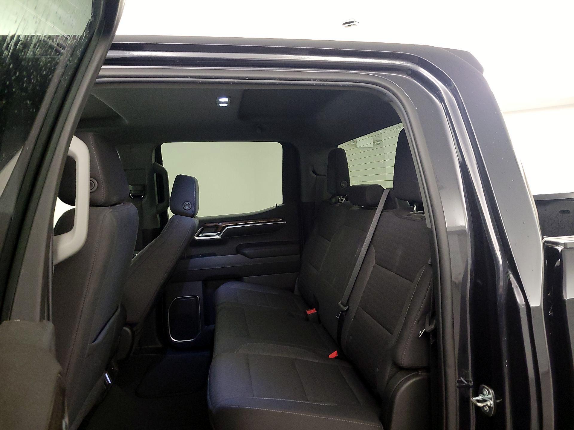 Thumbnail: 2022 Chevrolet Silverado 1500 - 19