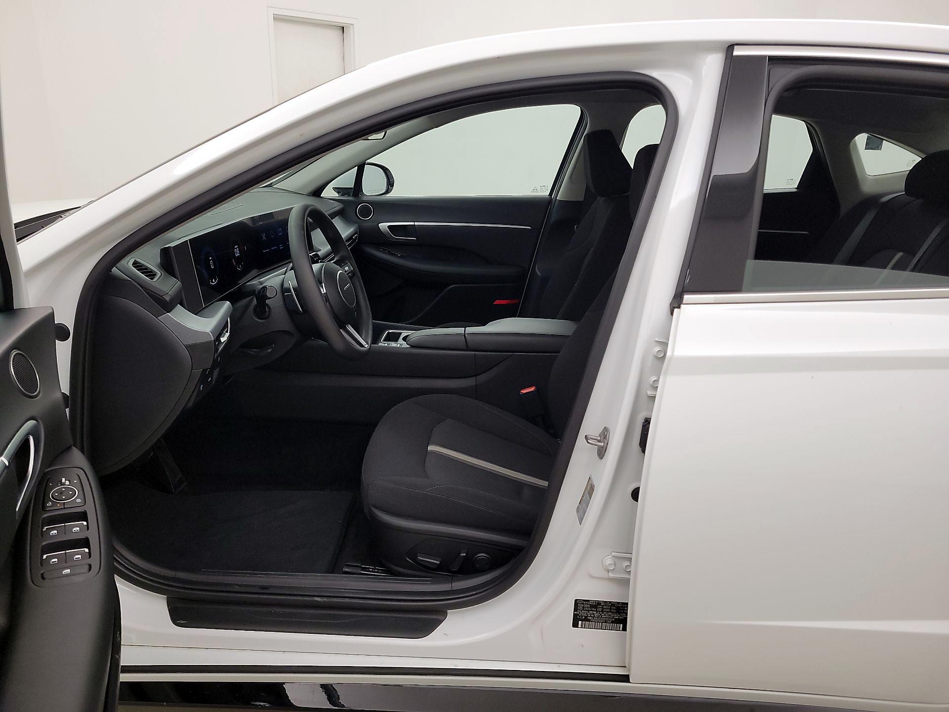 Thumbnail: 2024 Hyundai Sonata - 11