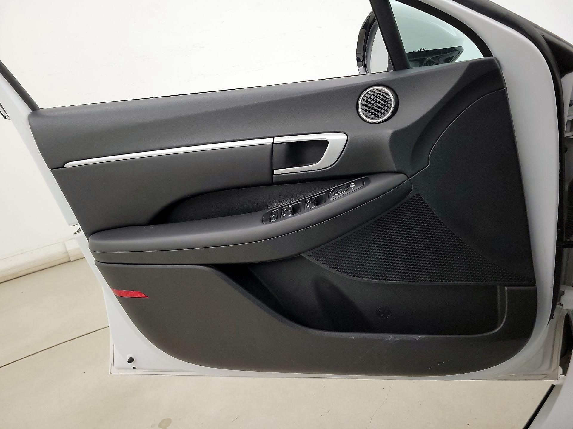 Thumbnail: 2024 Hyundai Sonata - 12