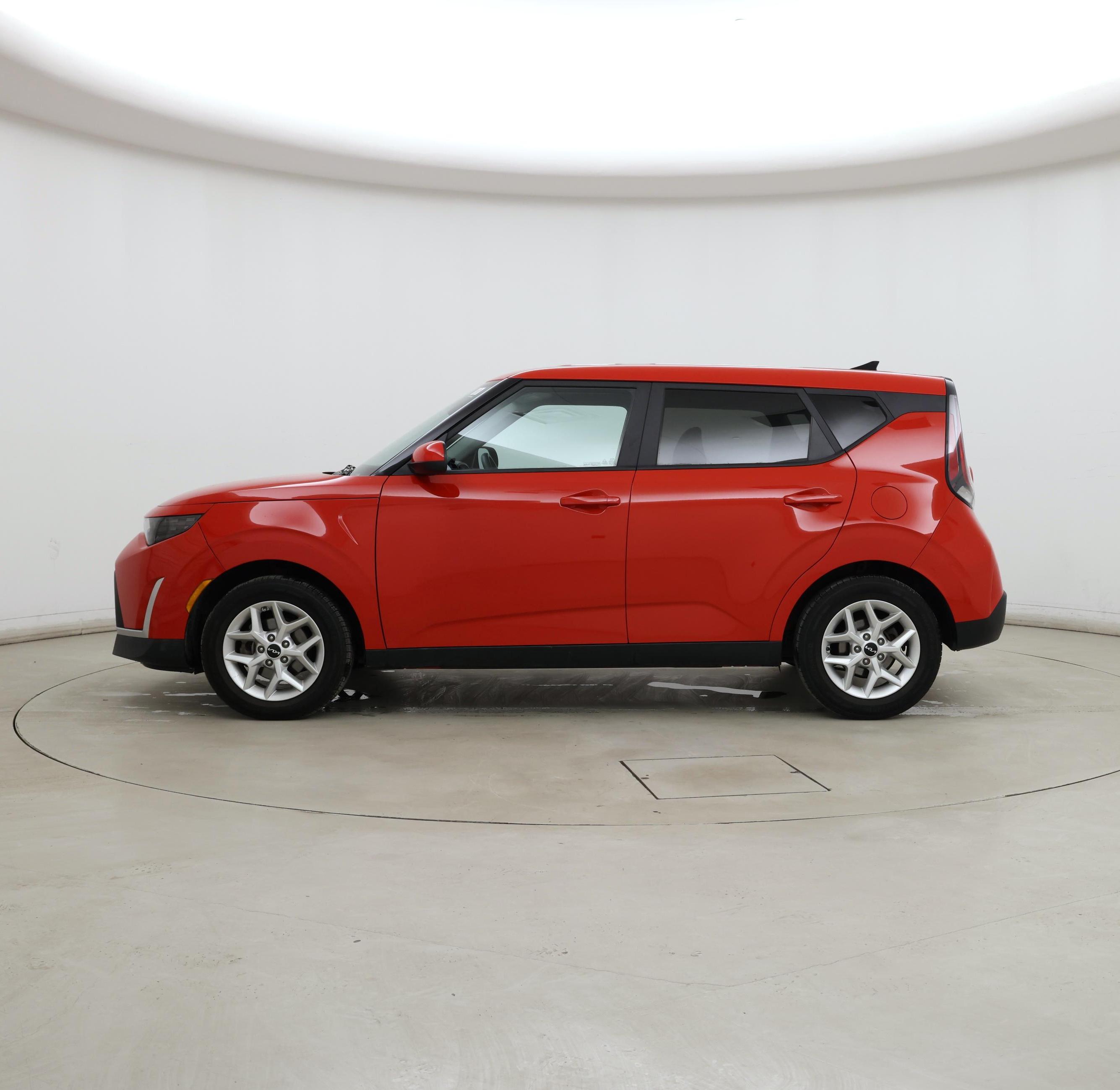 Thumbnail: 2023 Kia Soul - 3