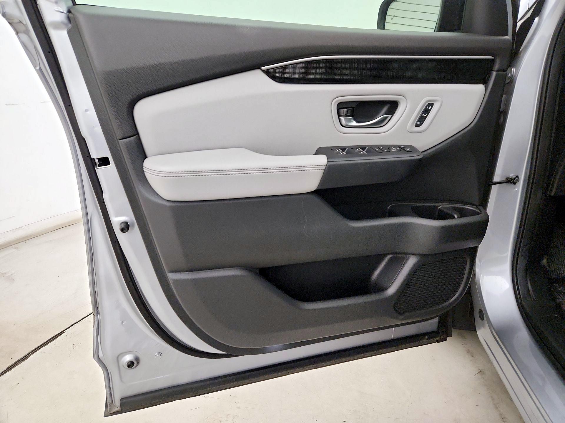 Thumbnail: 2024 Honda Pilot - 12