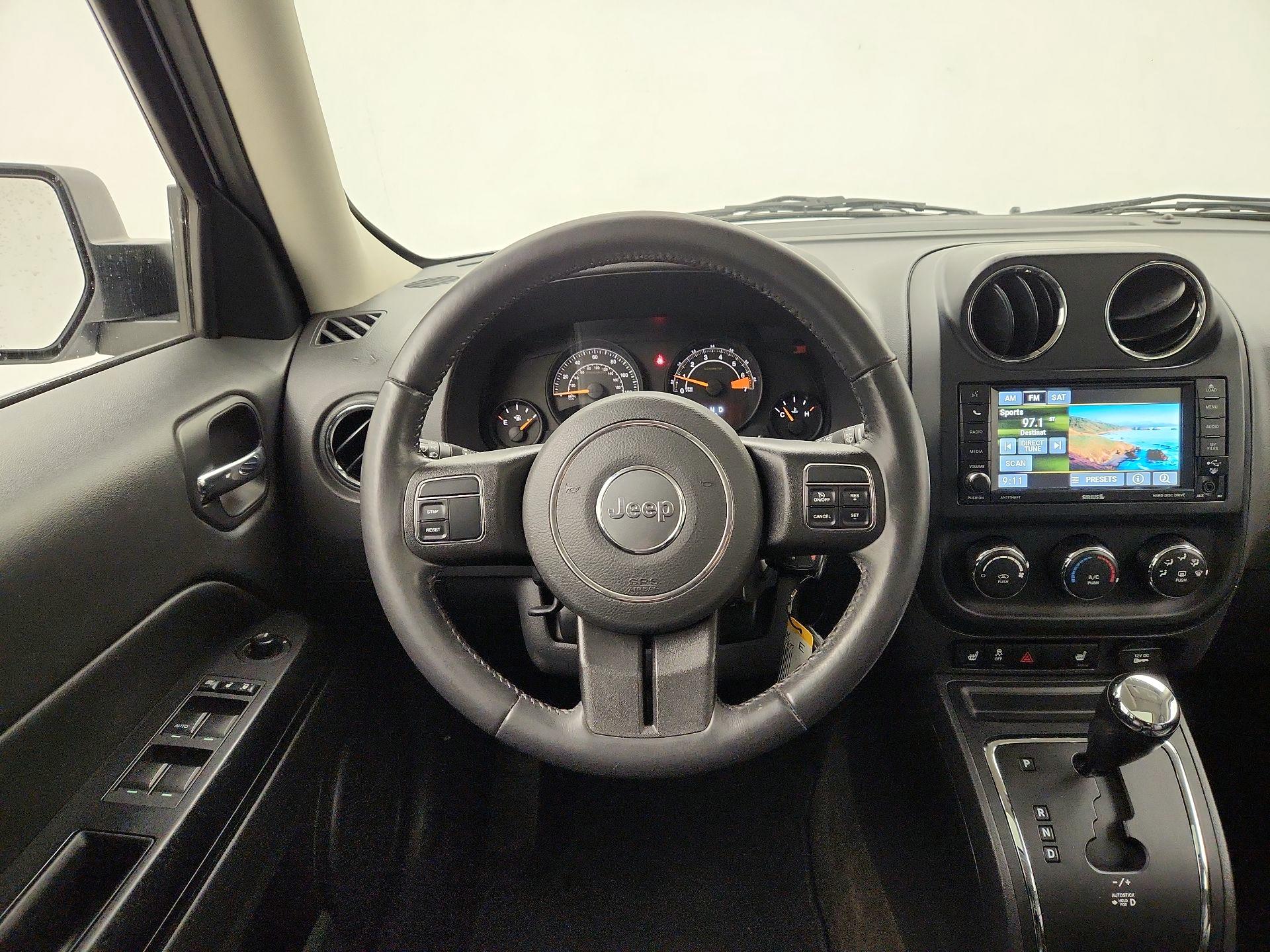 Thumbnail: 2017 Jeep Patriot - 10