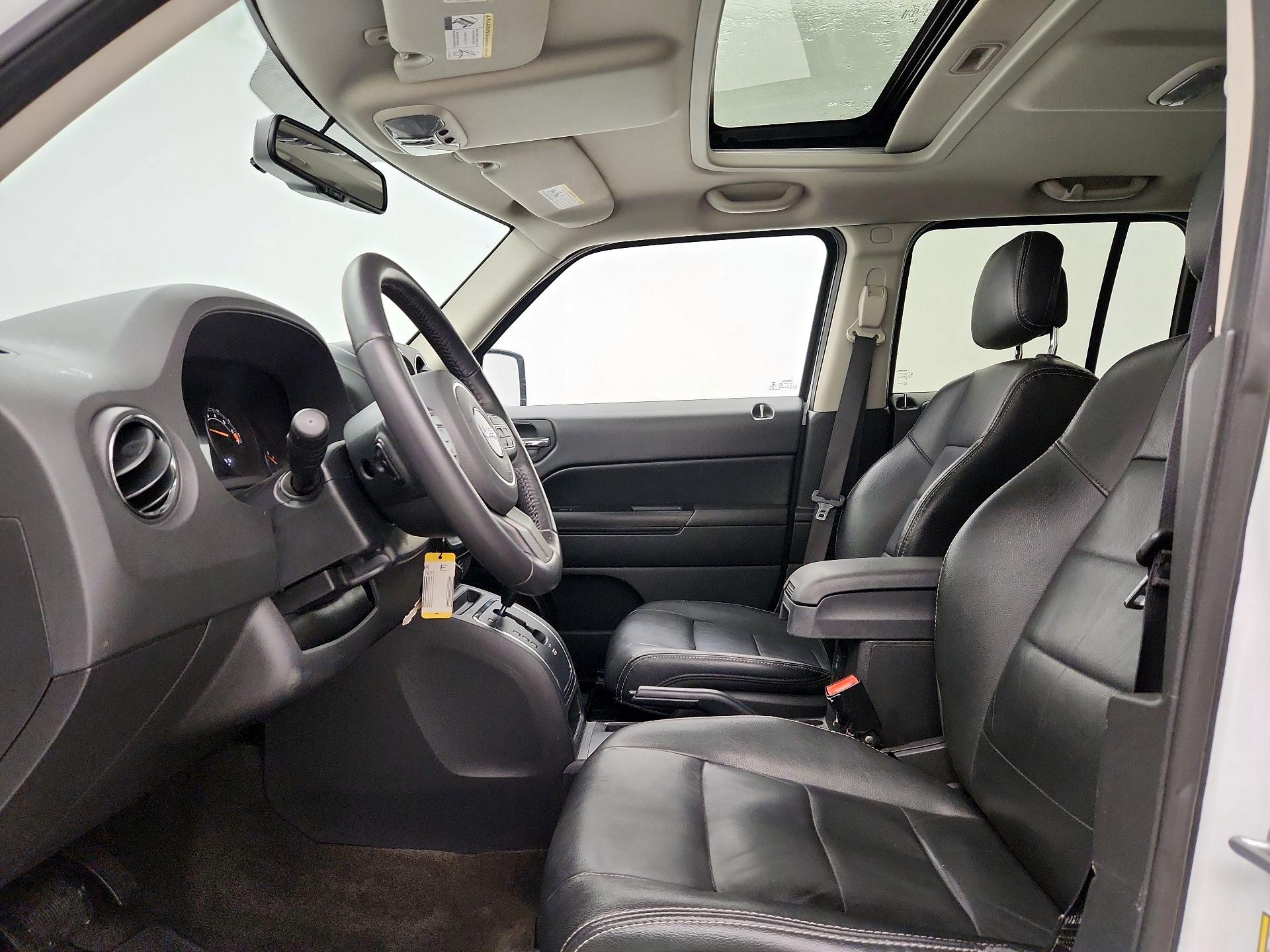 Thumbnail: 2017 Jeep Patriot - 11