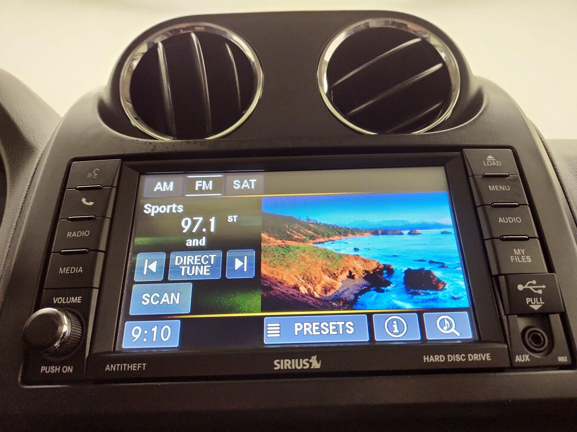 Thumbnail: 2017 Jeep Patriot - 14