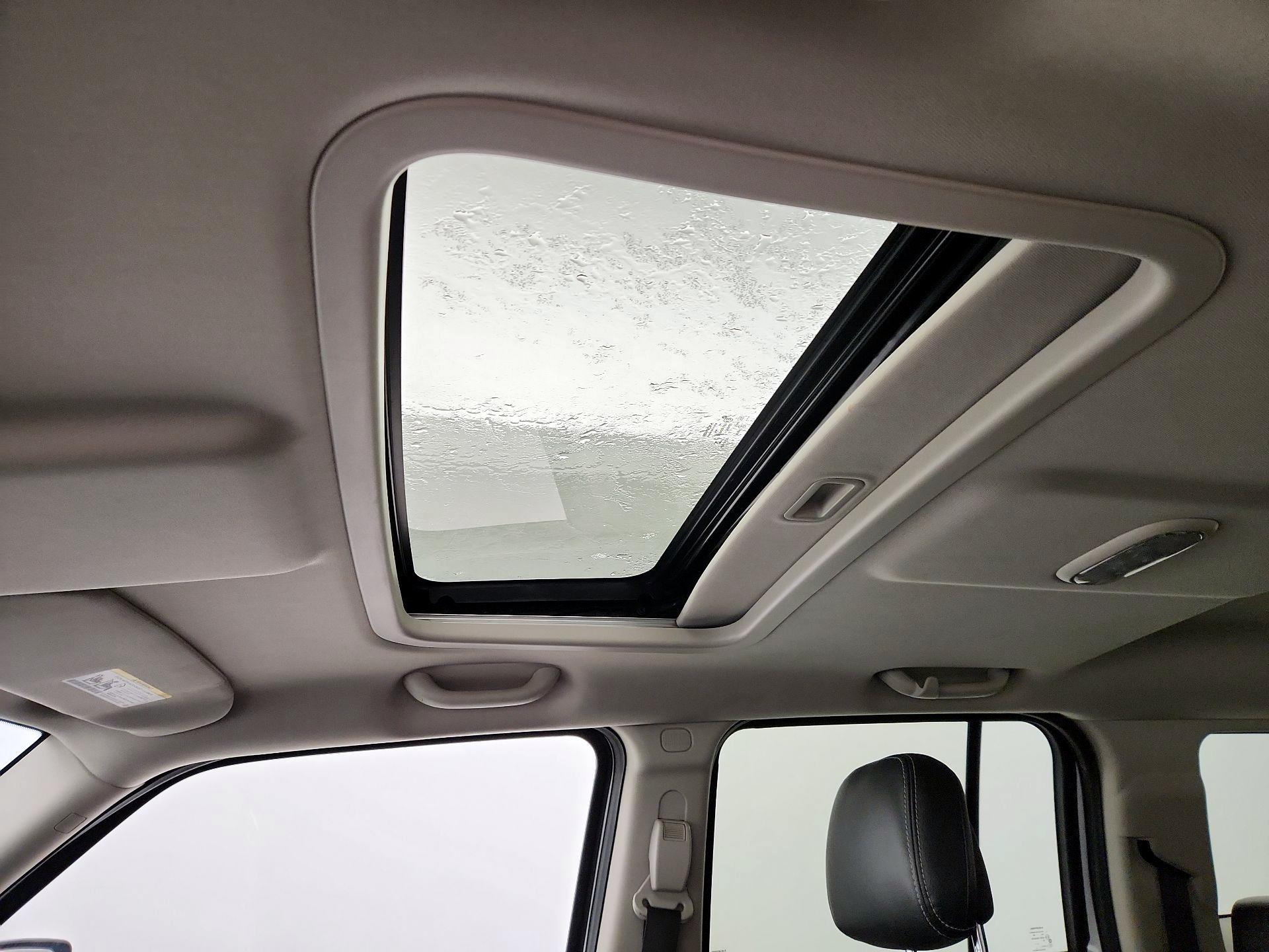 Thumbnail: 2017 Jeep Patriot - 18