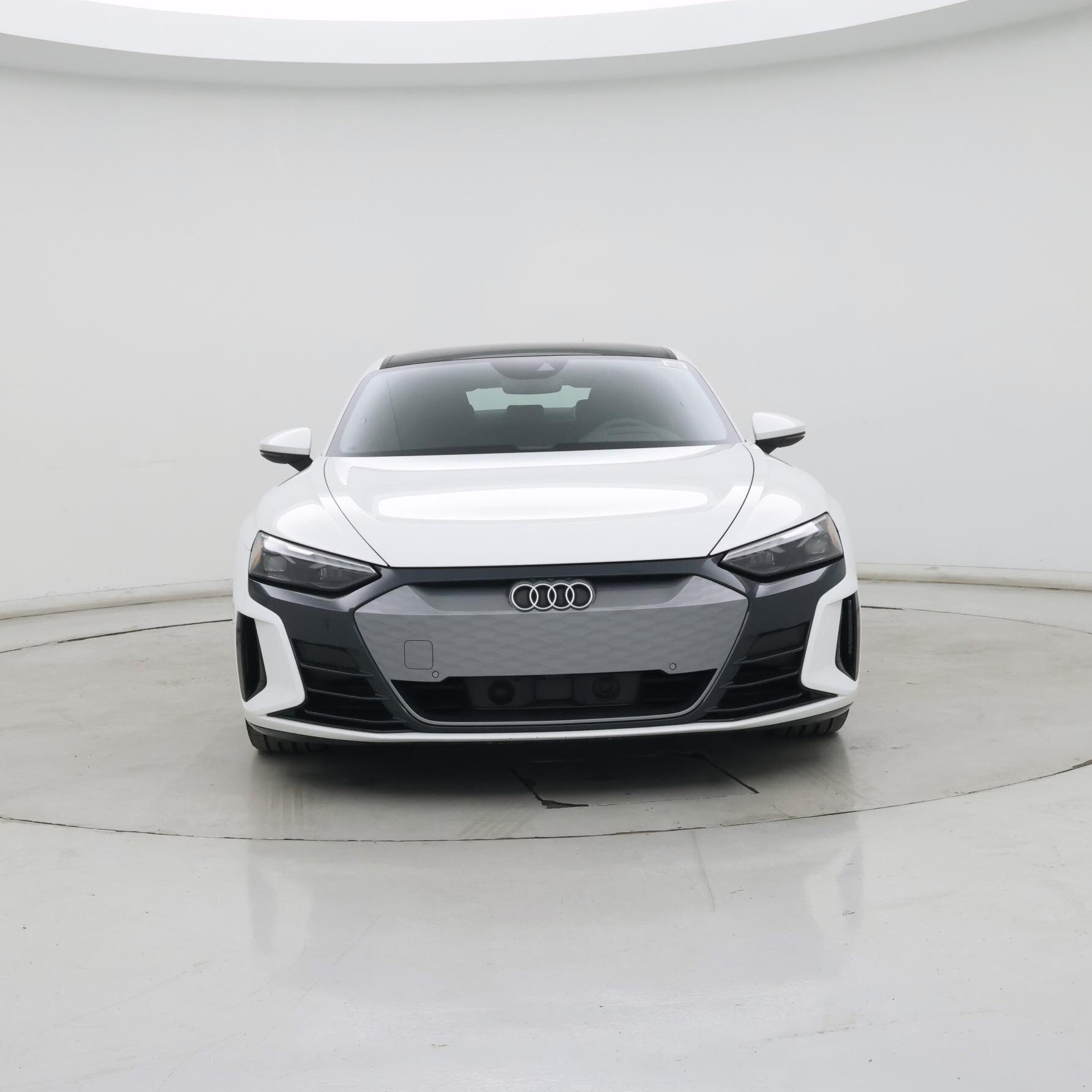 Thumbnail: 2022 Audi e-tron GT - 5