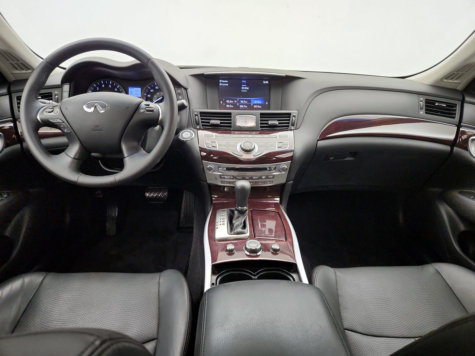 Thumbnail: 2019 INFINITI Q70 - 9