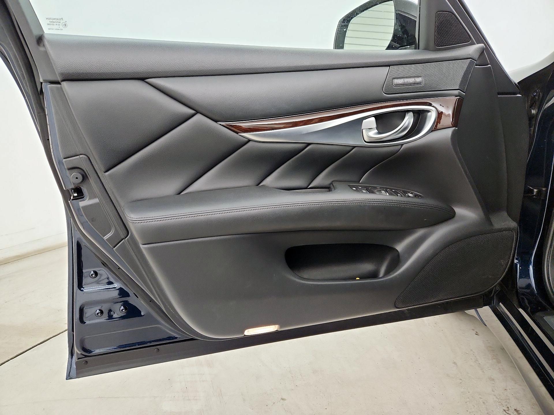 Thumbnail: 2019 INFINITI Q70 - 12