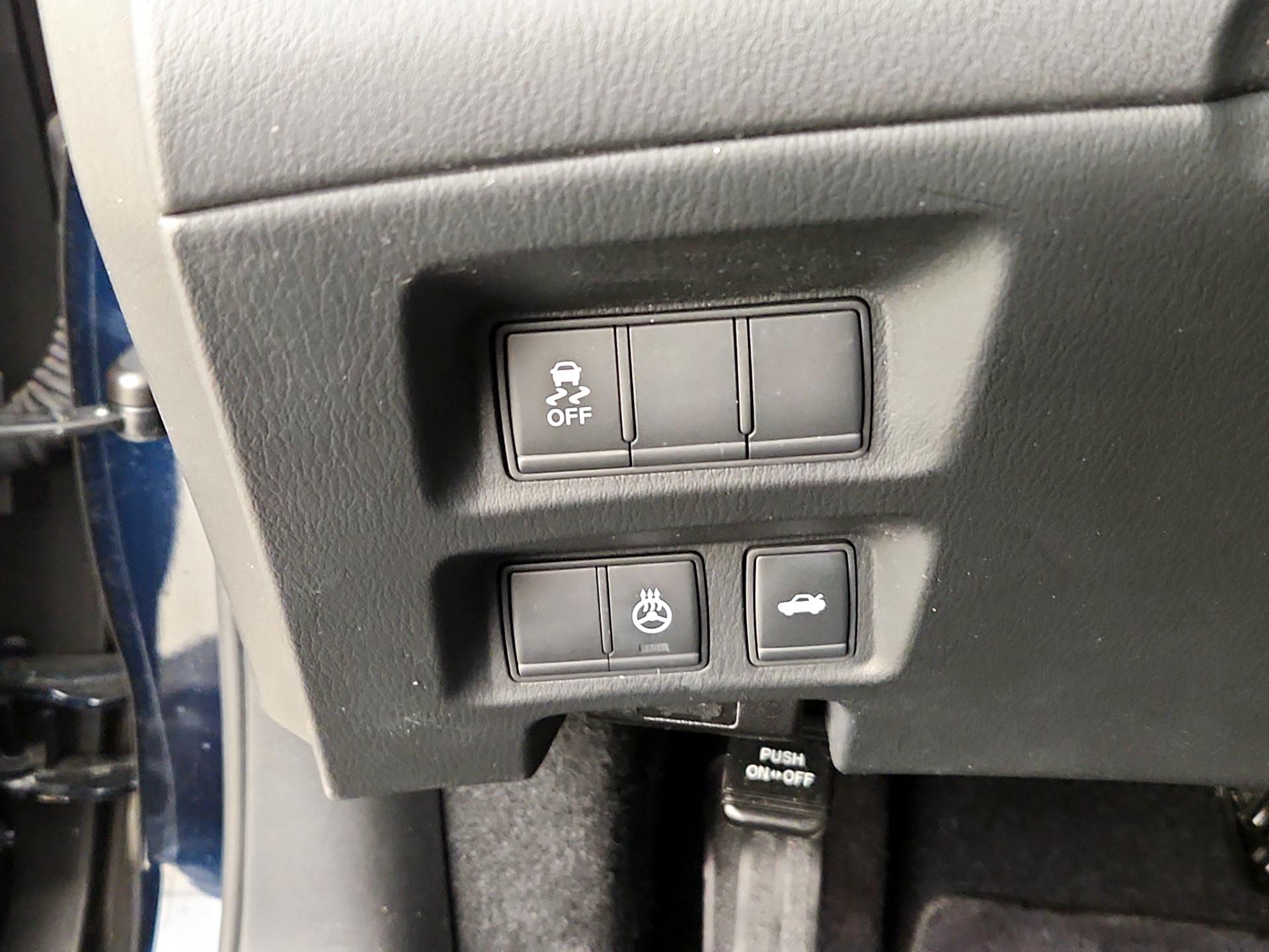 Thumbnail: 2019 INFINITI Q70 - 13