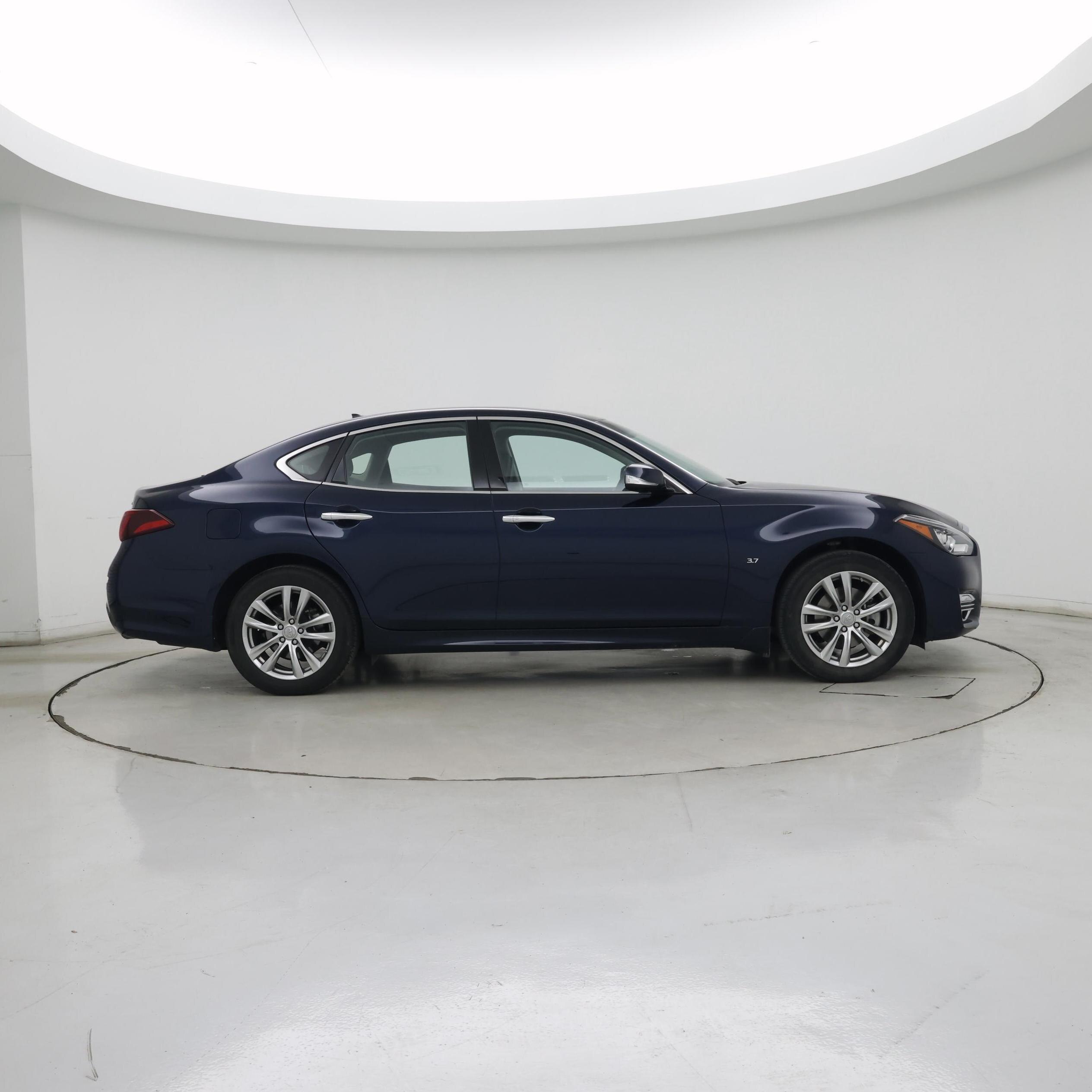 Thumbnail: 2019 INFINITI Q70 - 7