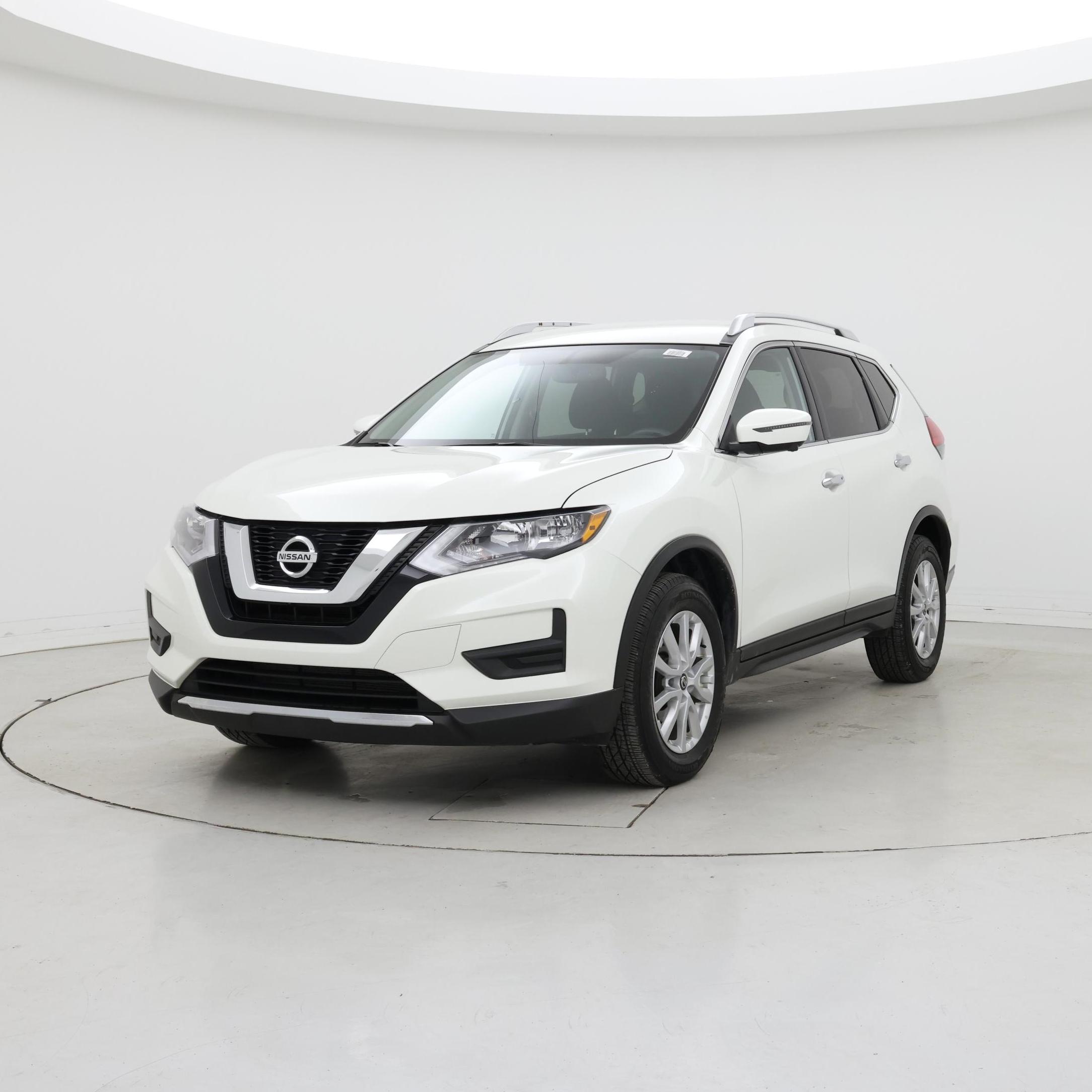 Thumbnail: 2017 Nissan Rogue - 4