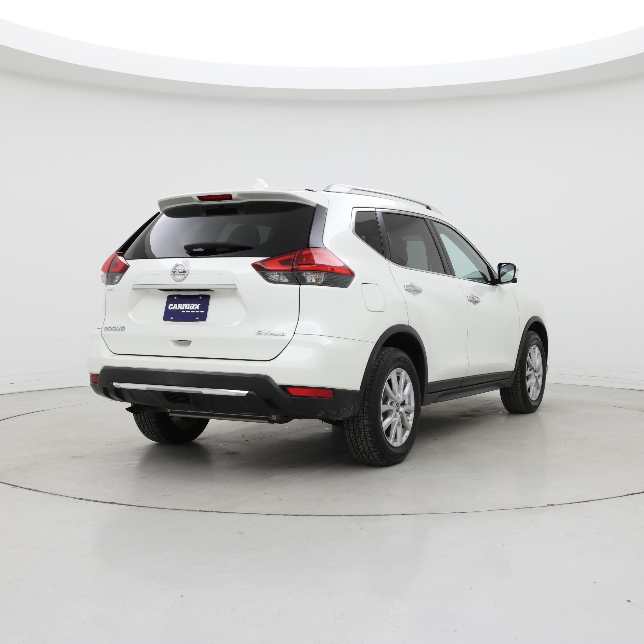 Thumbnail: 2017 Nissan Rogue - 8