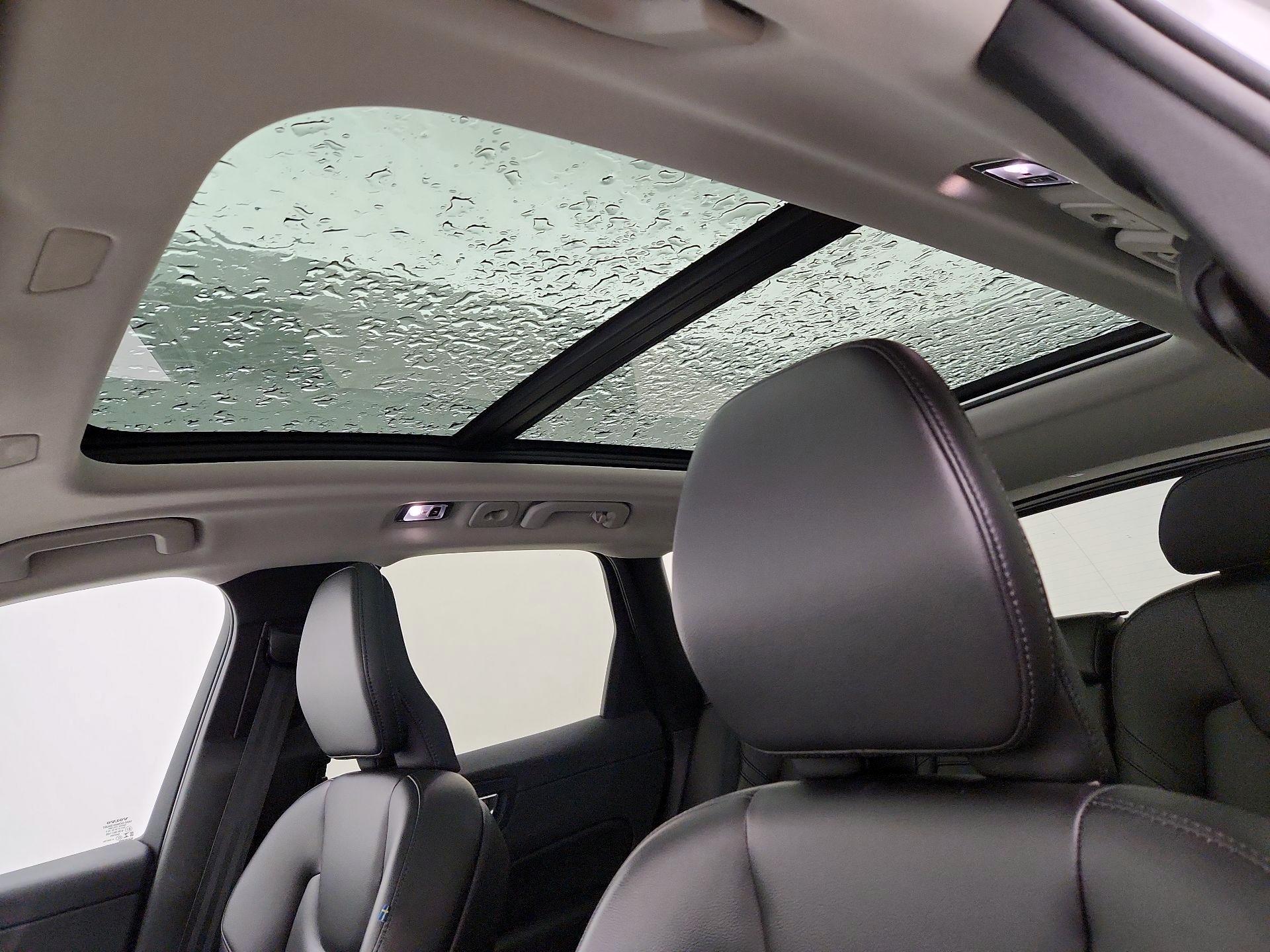 Thumbnail: 2019 Volvo XC60 - 20