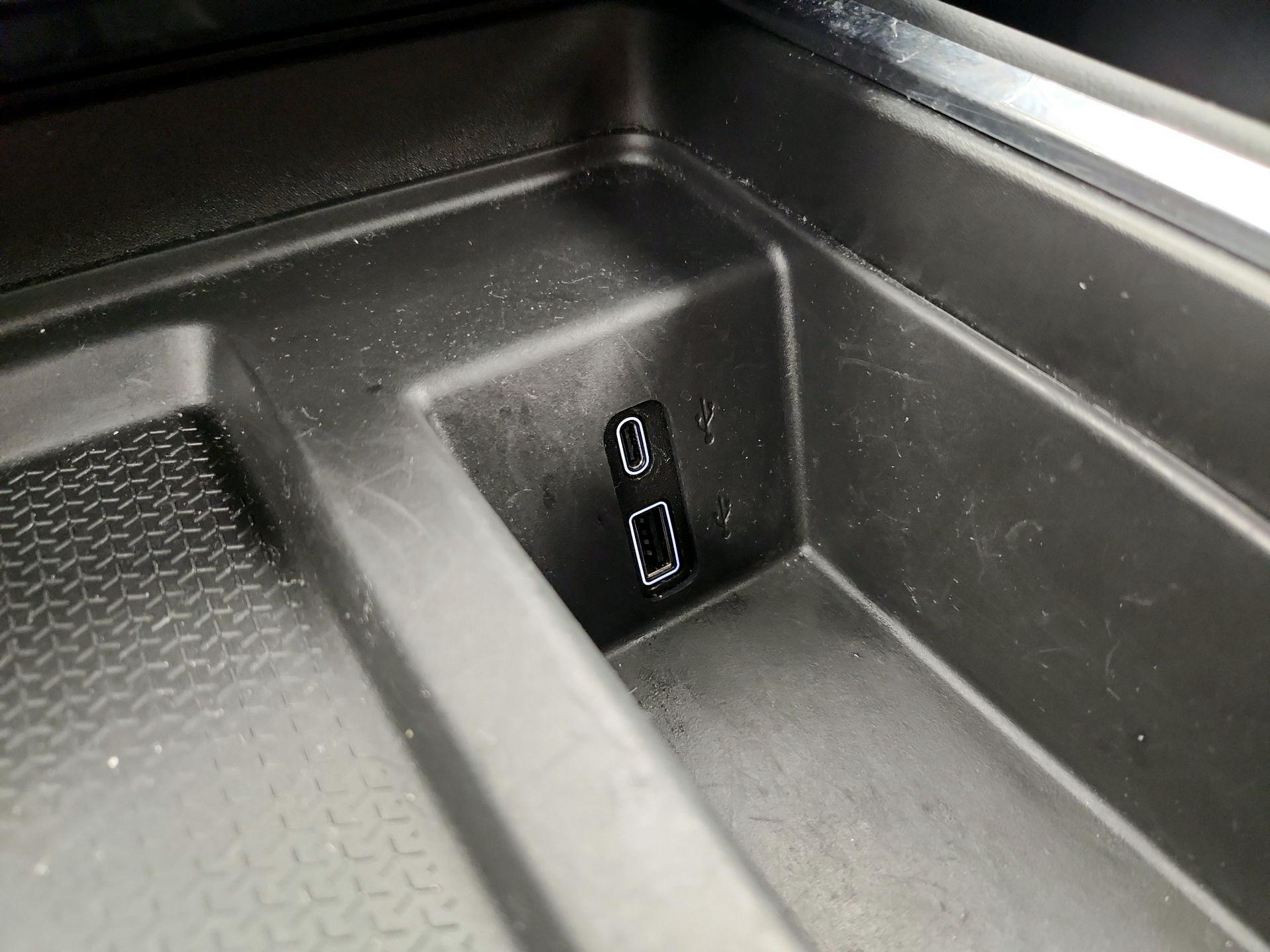 Thumbnail: 2025 GMC Acadia - 18