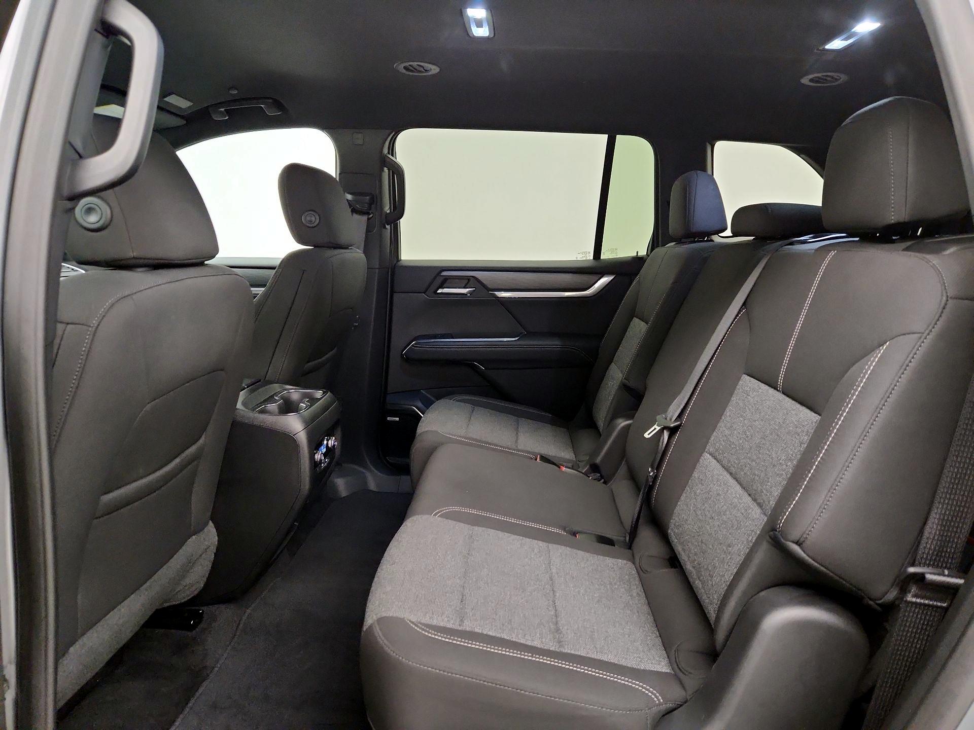 Thumbnail: 2025 GMC Acadia - 19