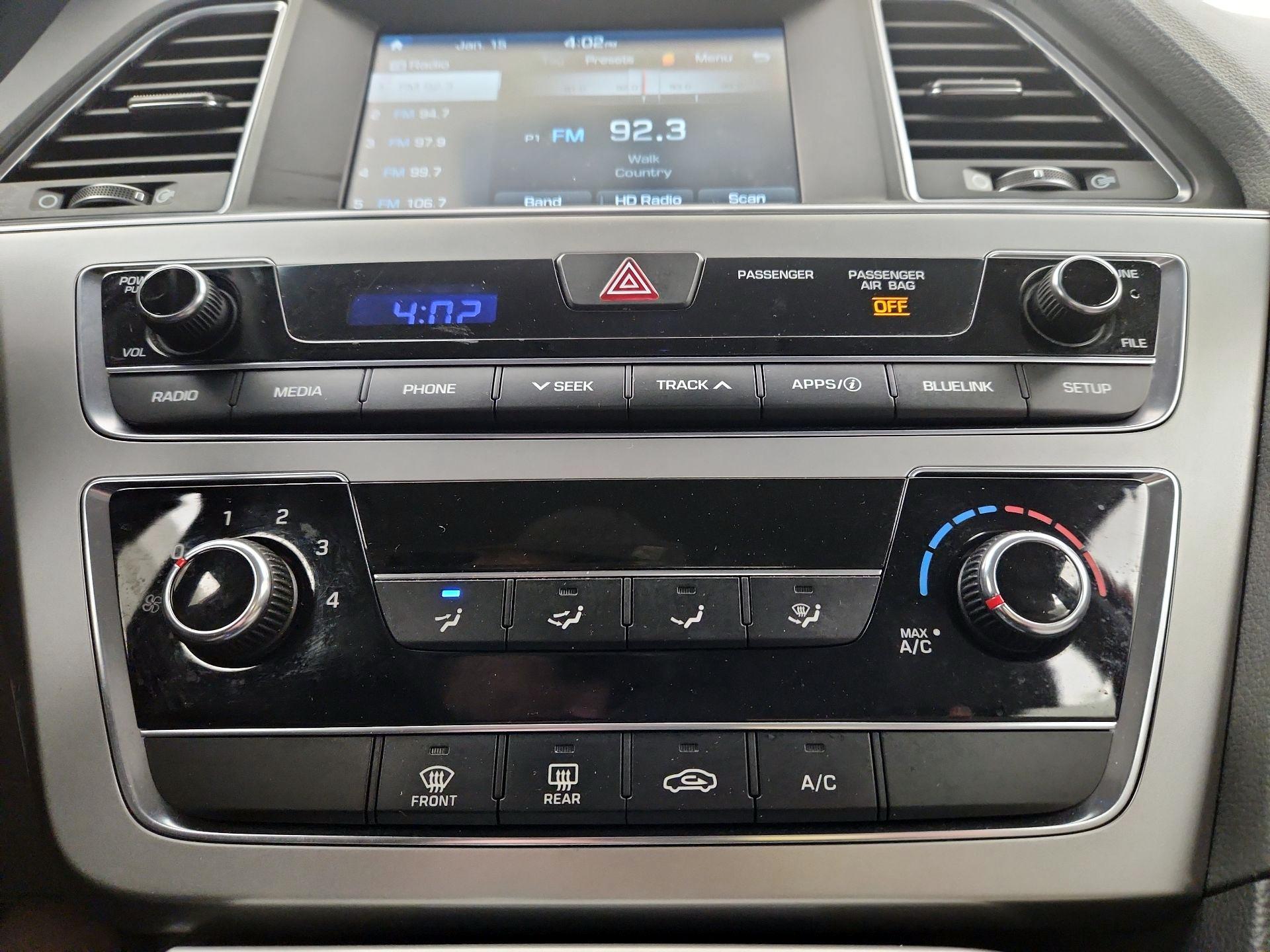 Thumbnail: 2016 Hyundai Sonata - 16