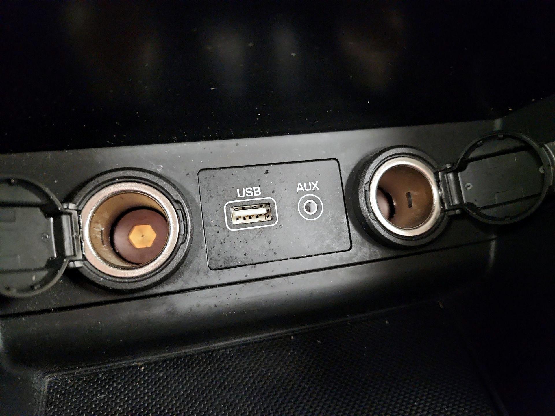 Thumbnail: 2016 Hyundai Sonata - 18