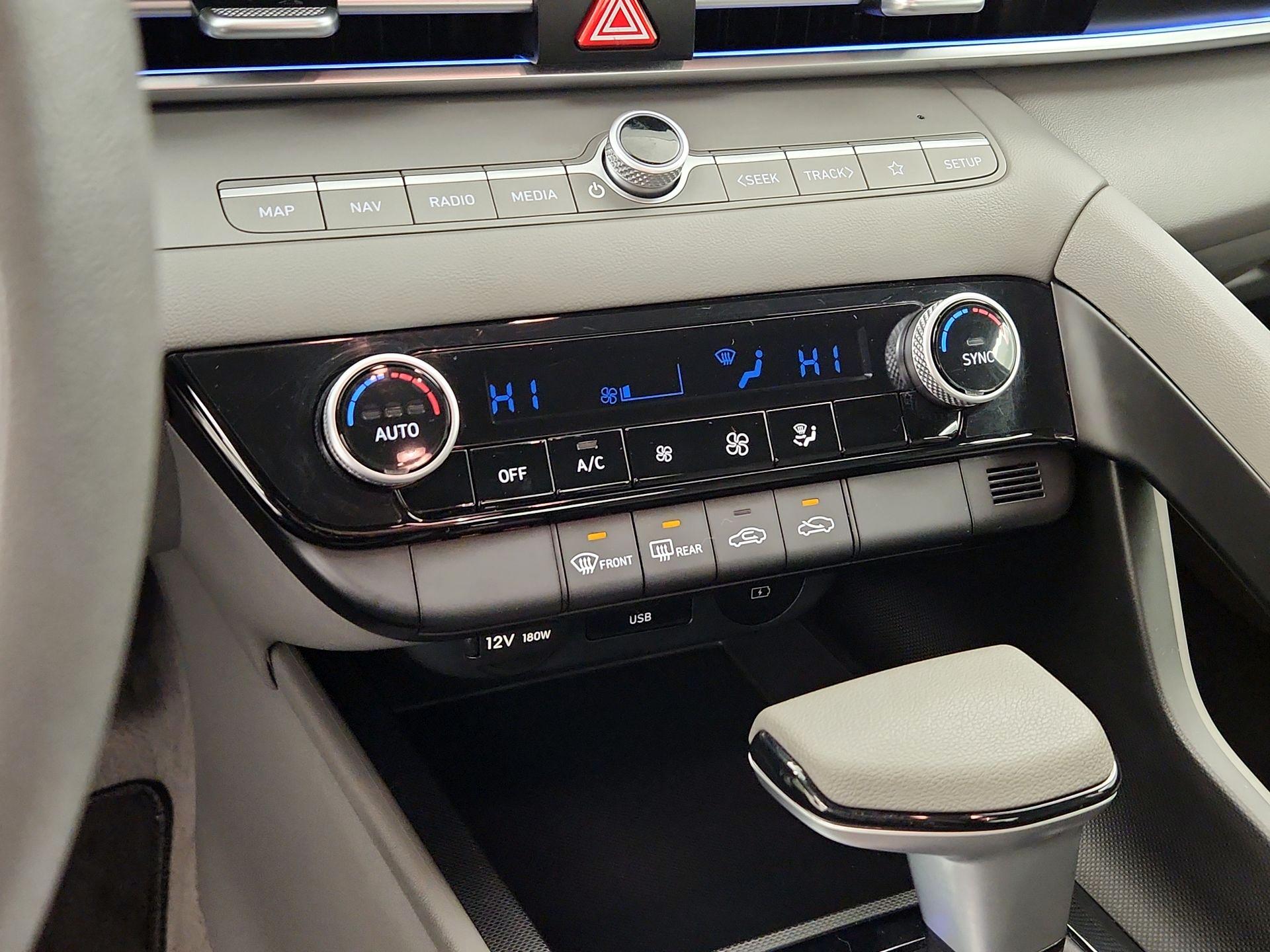 Thumbnail: 2024 Hyundai Elantra - 17