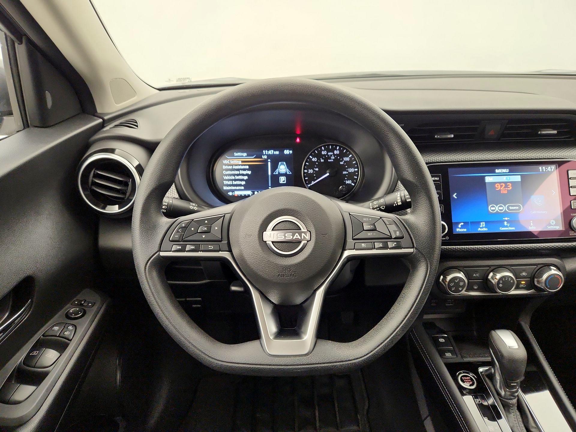 Thumbnail: 2023 Nissan Kicks - 10