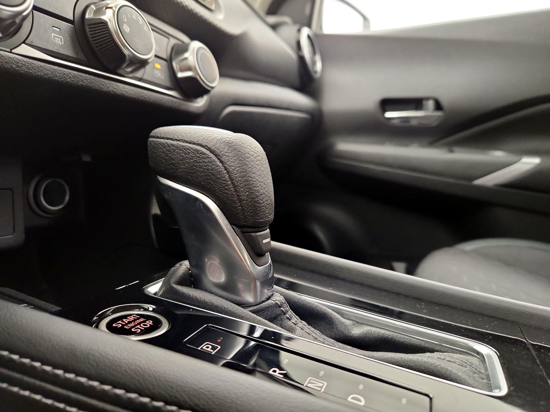 Thumbnail: 2023 Nissan Kicks - 17