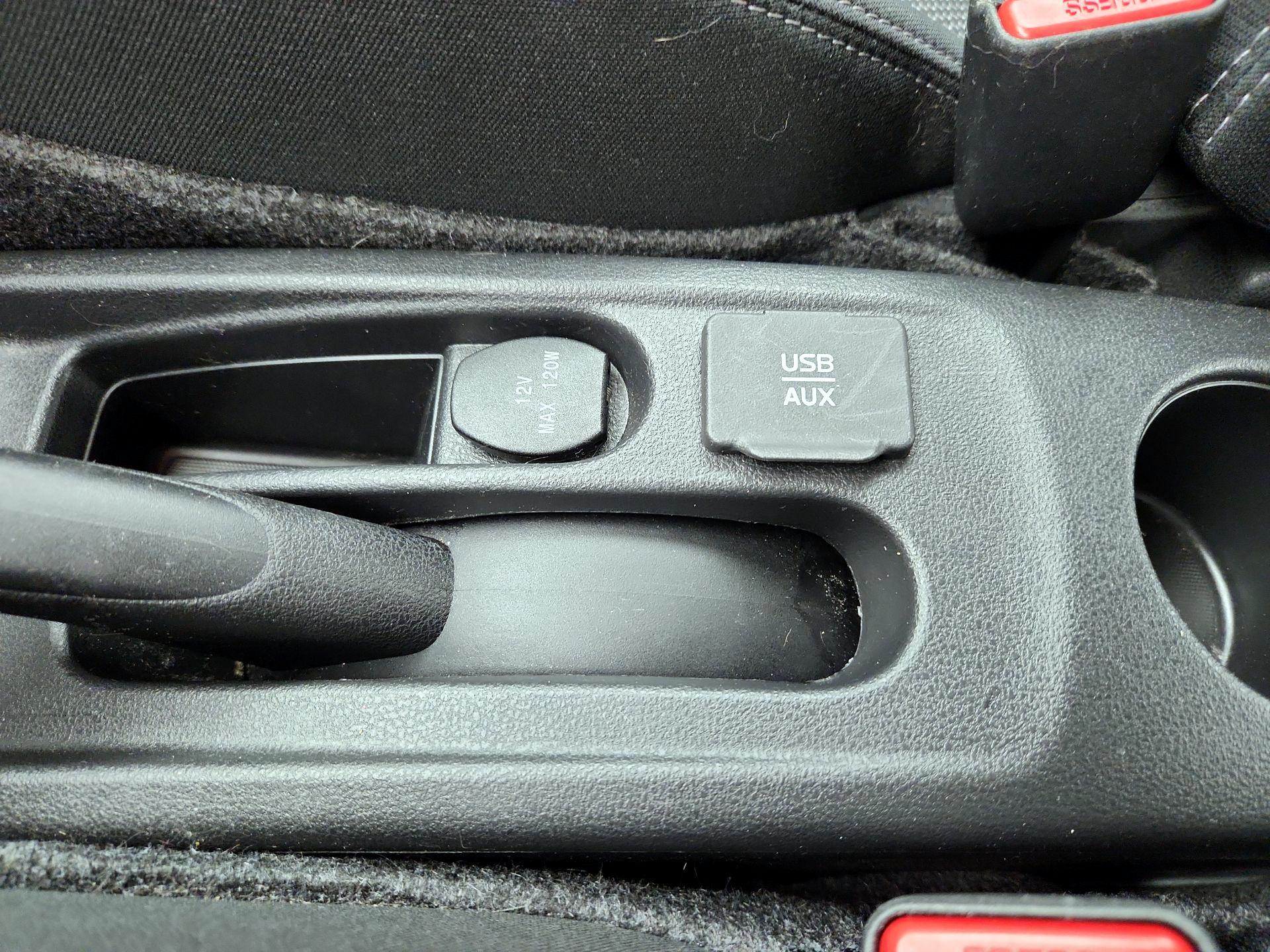 Thumbnail: 2016 Nissan Versa - 17