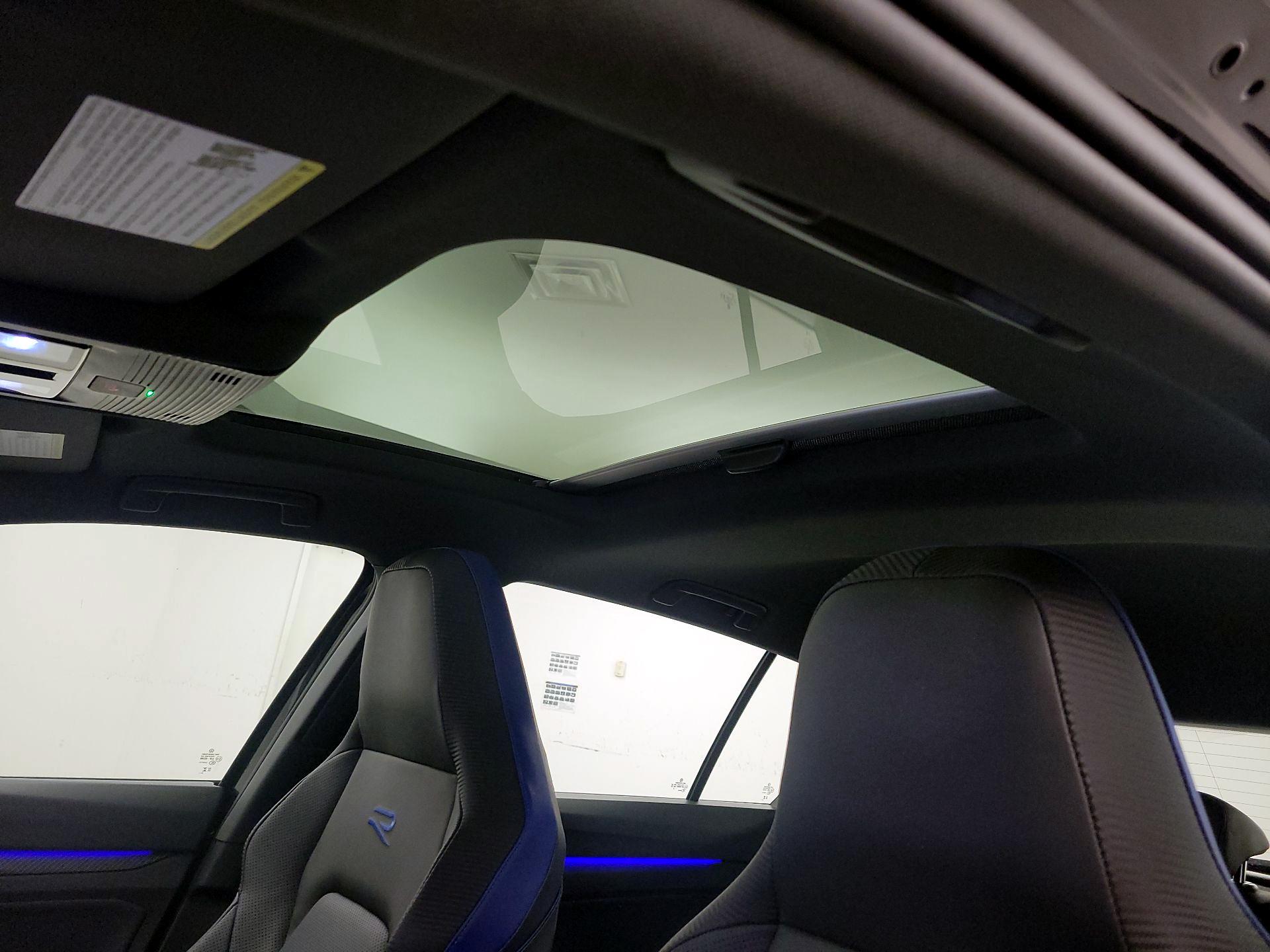 Thumbnail: 2024 Volkswagen Golf - 20