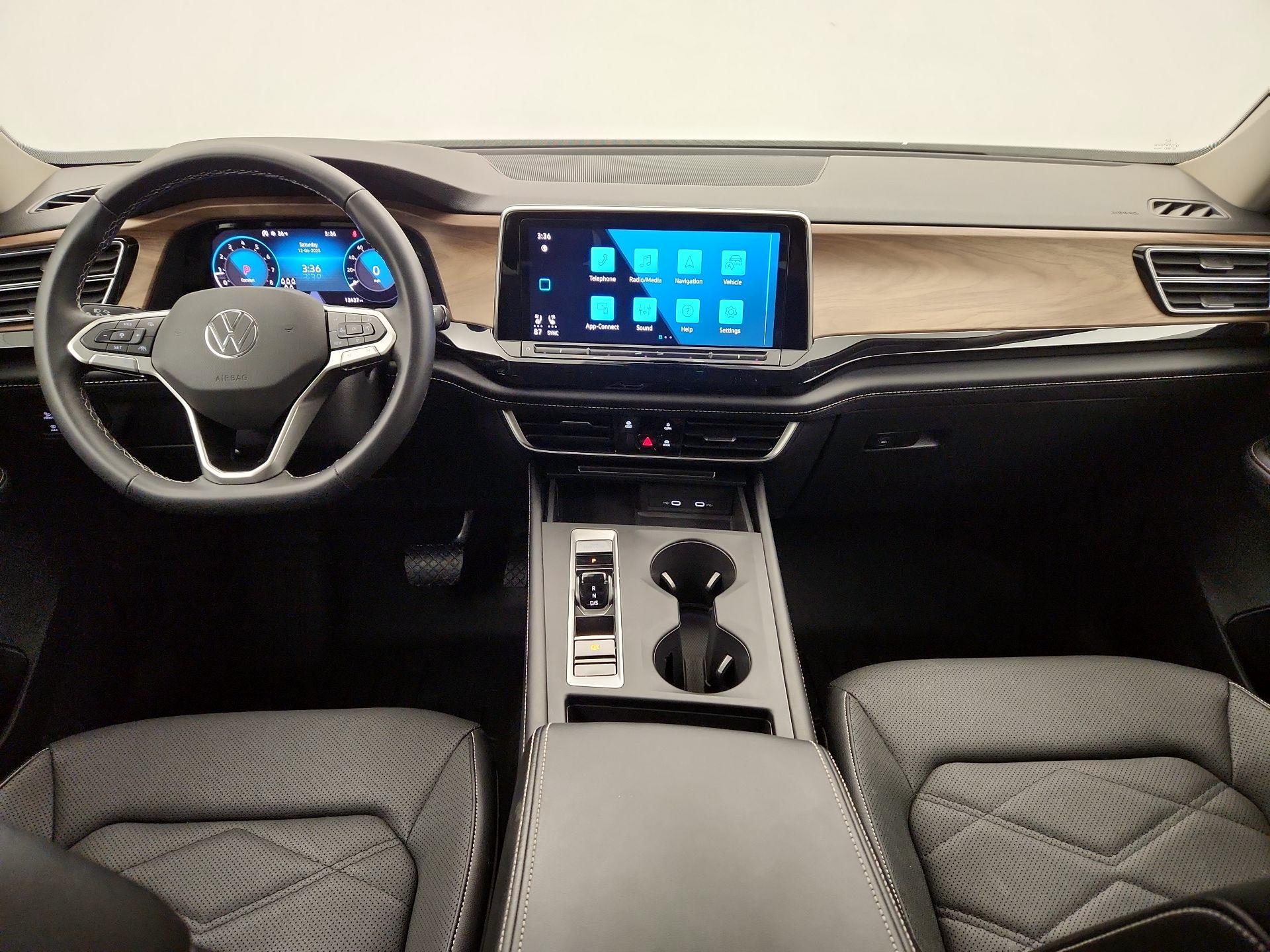 Thumbnail: 2024 Volkswagen Atlas - 9