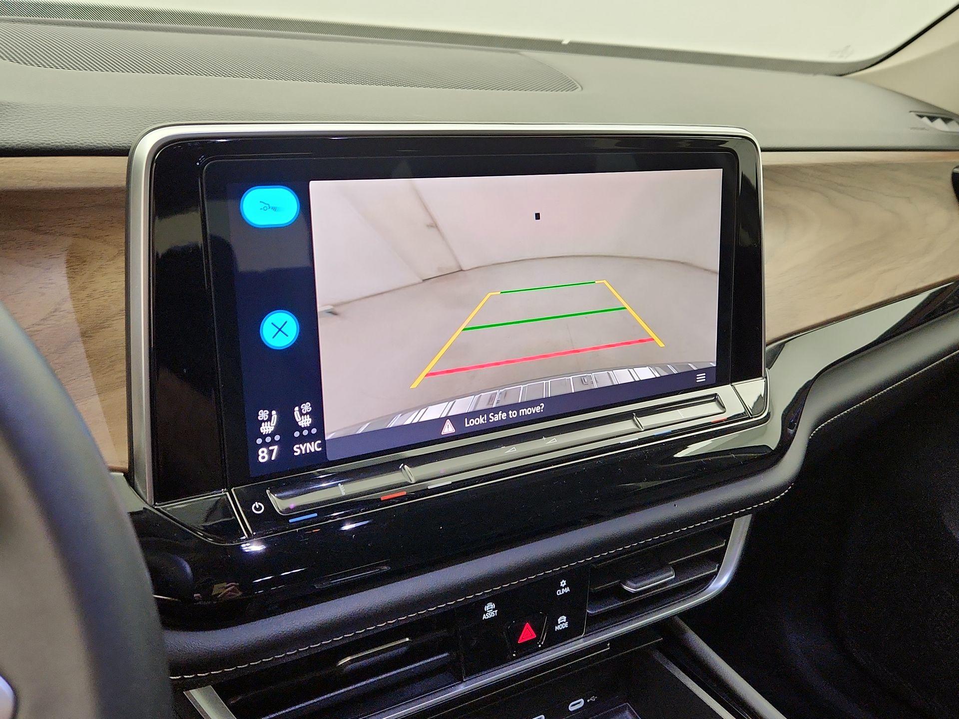 Thumbnail: 2024 Volkswagen Atlas - 14