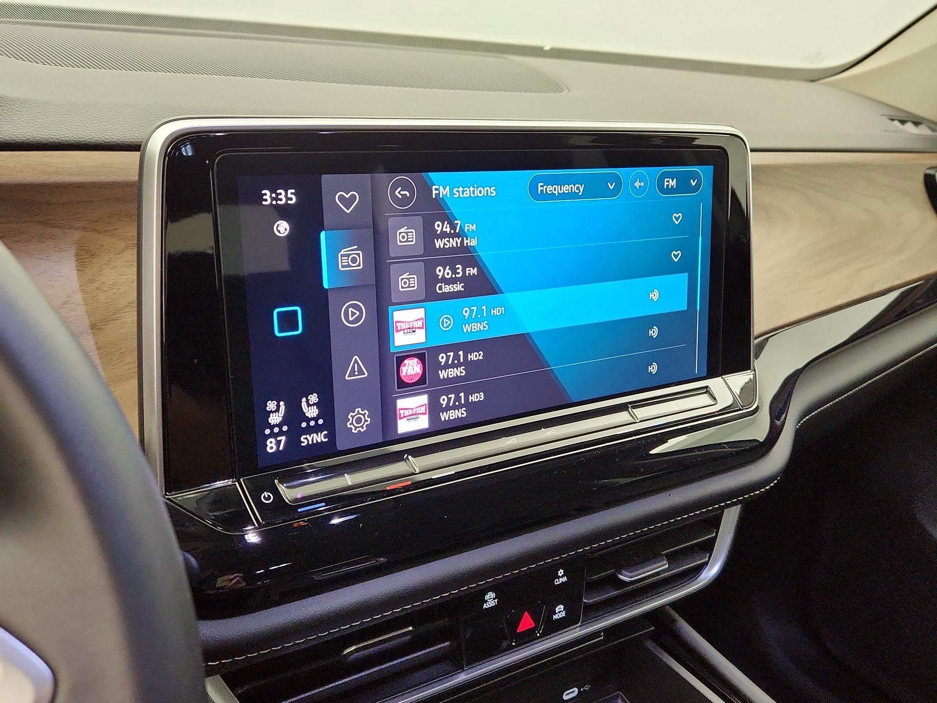 Thumbnail: 2024 Volkswagen Atlas - 15