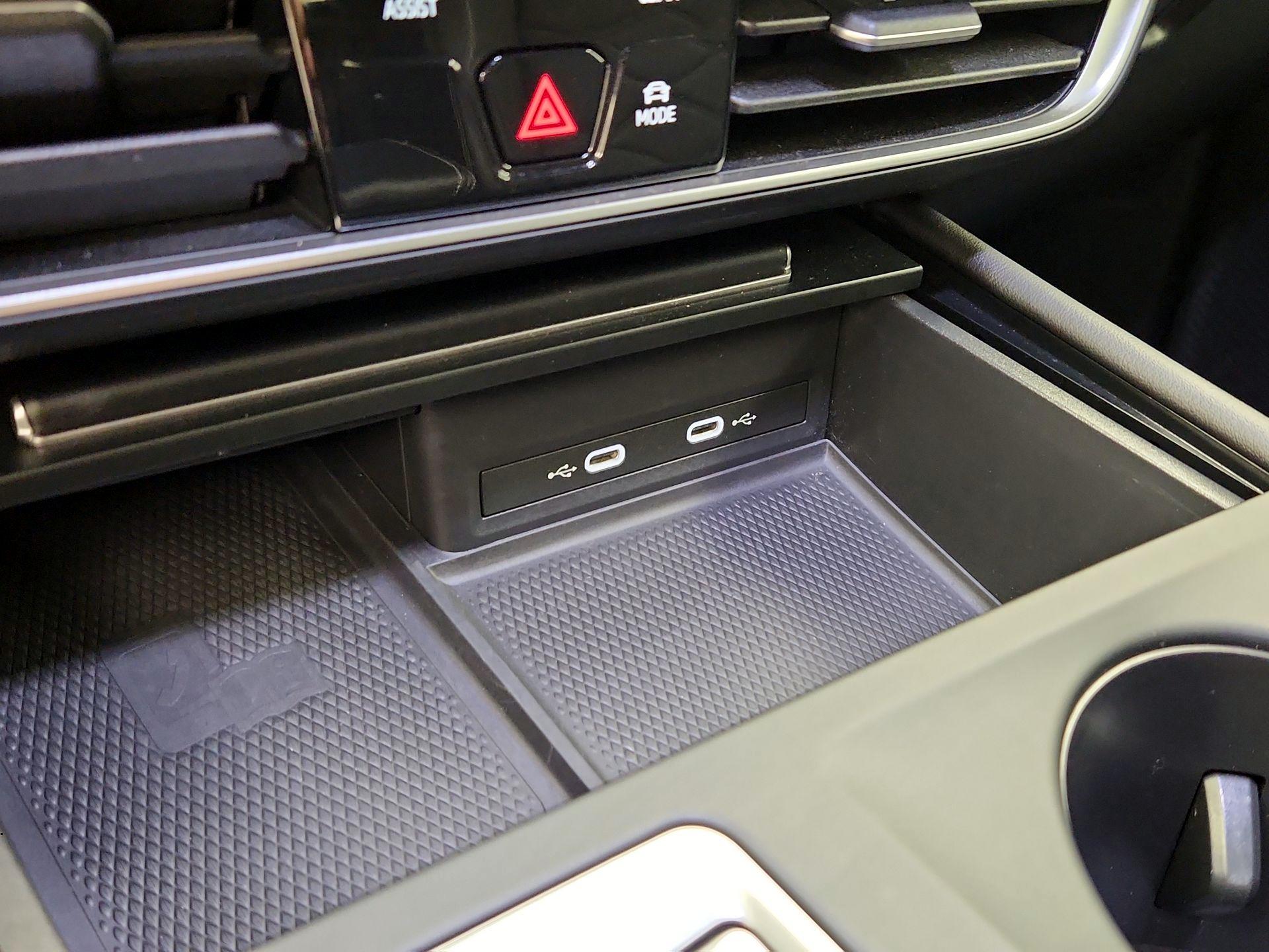 Thumbnail: 2024 Volkswagen Atlas - 18