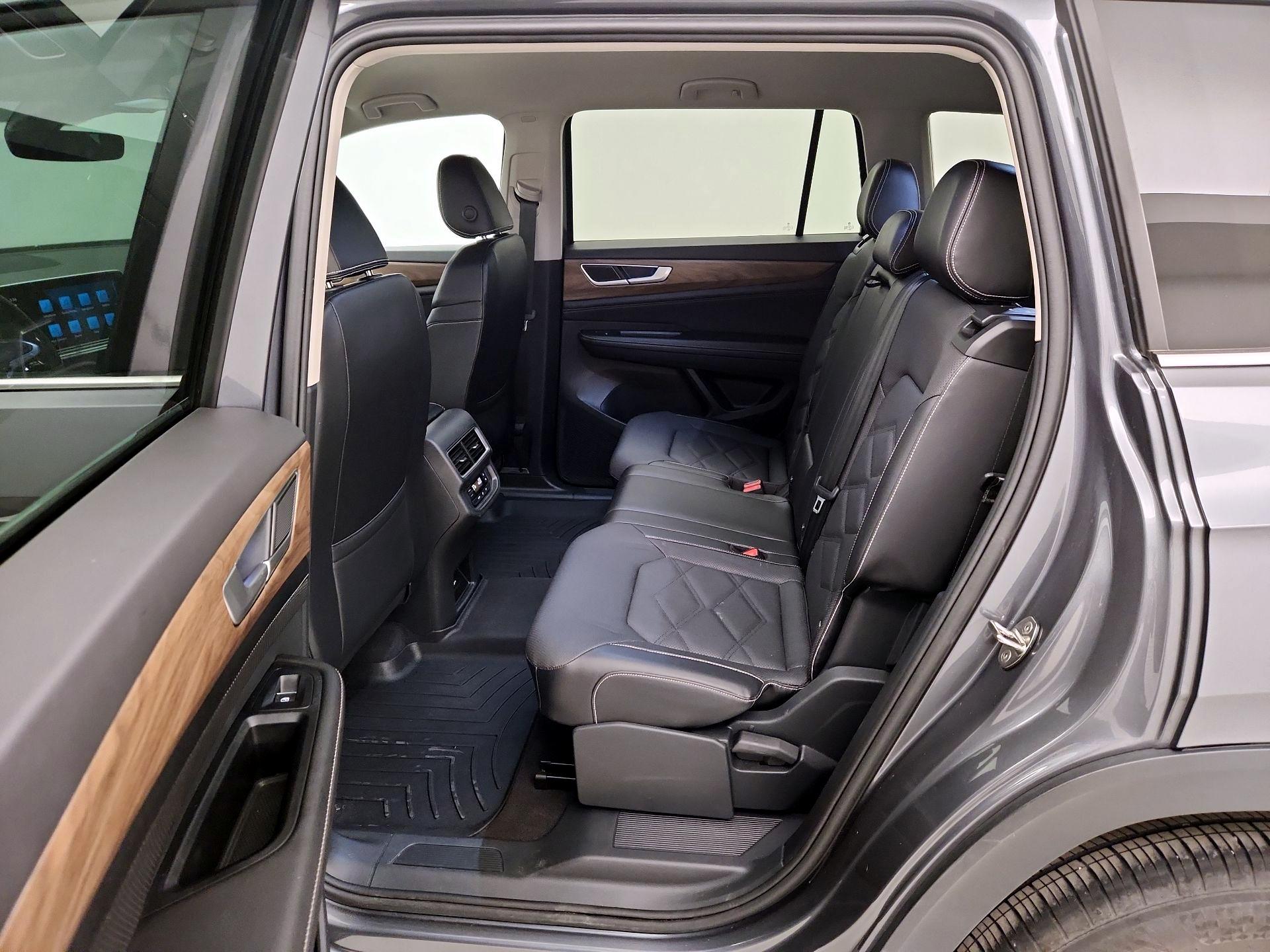 Thumbnail: 2024 Volkswagen Atlas - 19