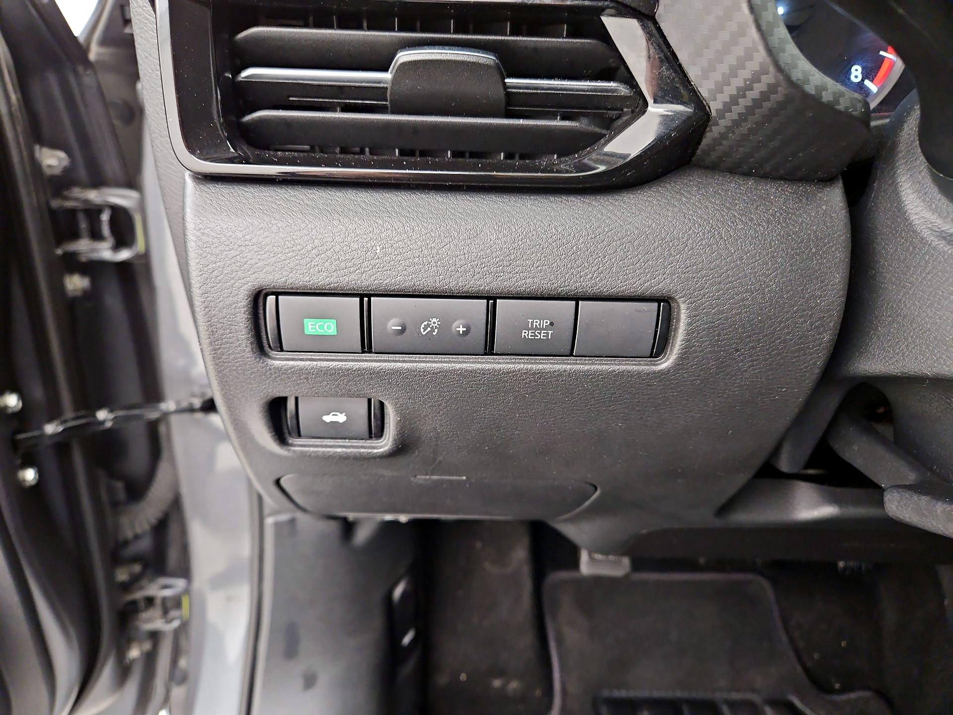 Thumbnail: 2020 Nissan Sentra - 13