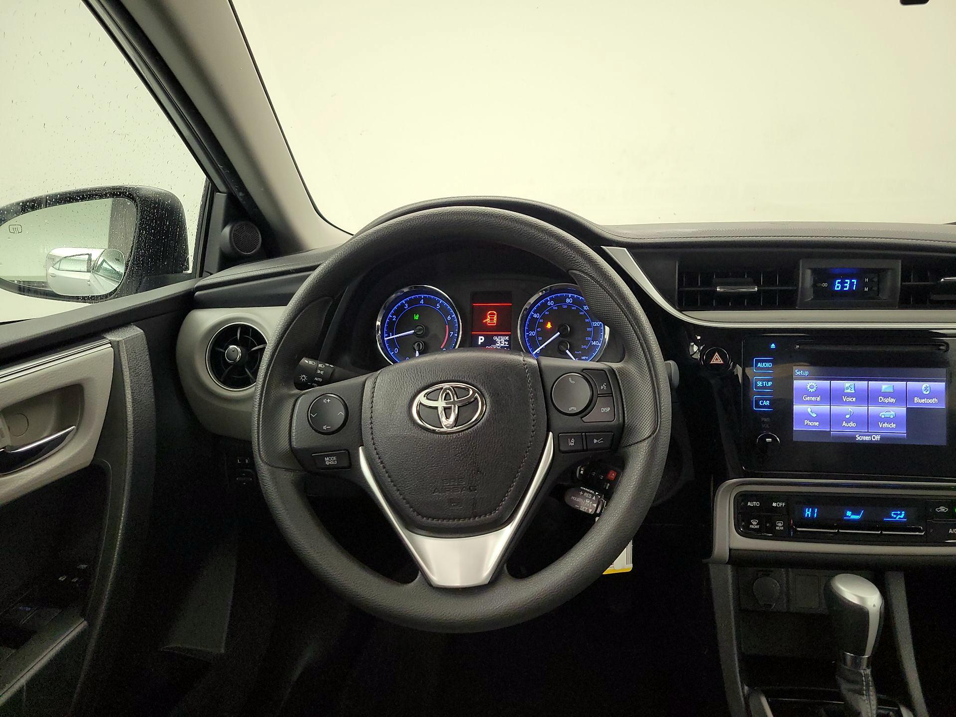 Thumbnail: 2018 Toyota Corolla - 10