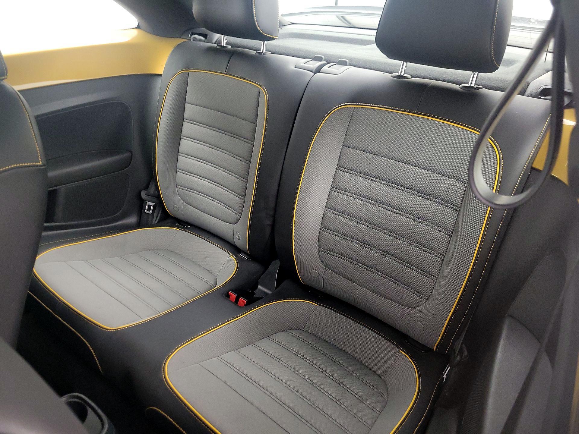 Thumbnail: 2016 Volkswagen Beetle - 19