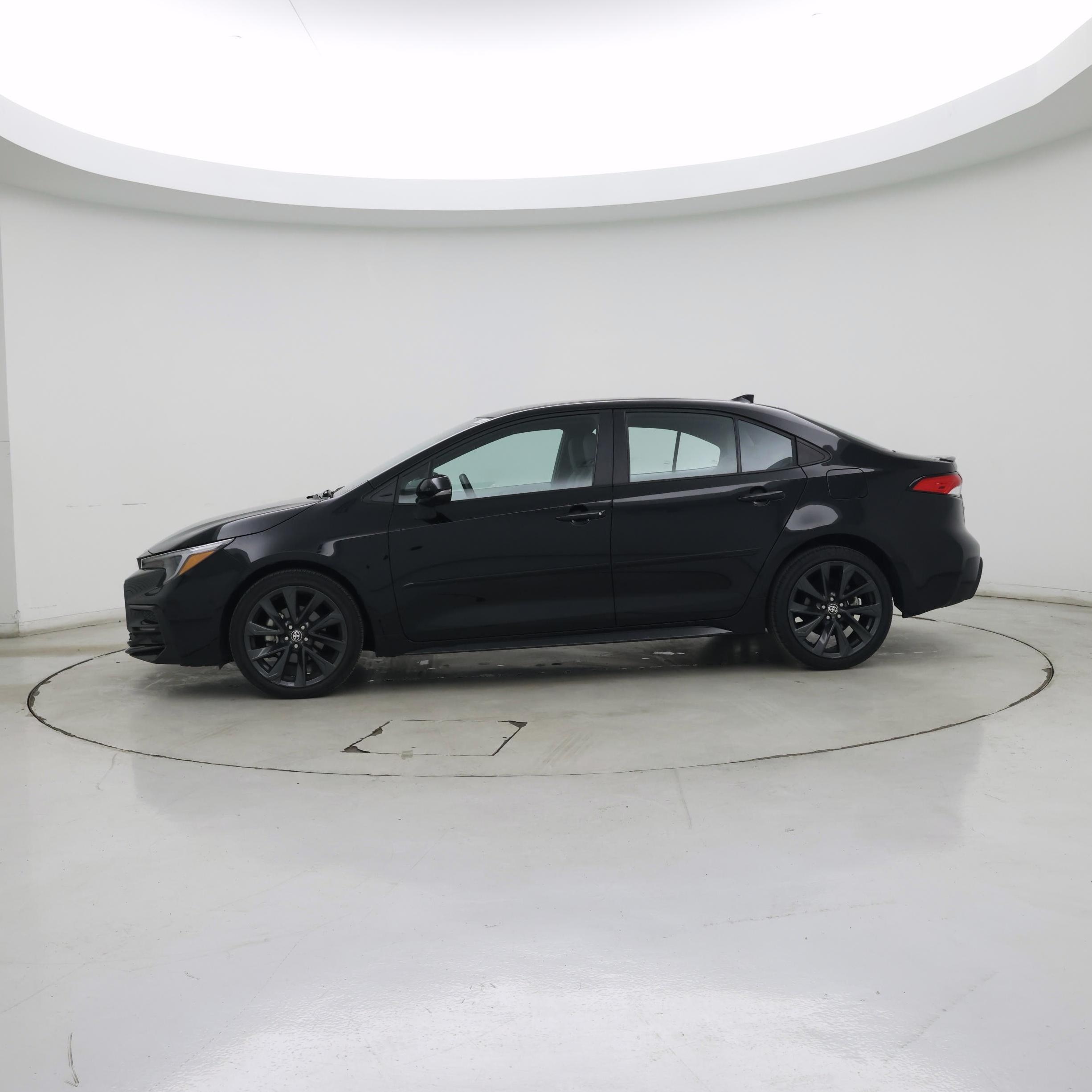 Thumbnail: 2023 Toyota Corolla - 3