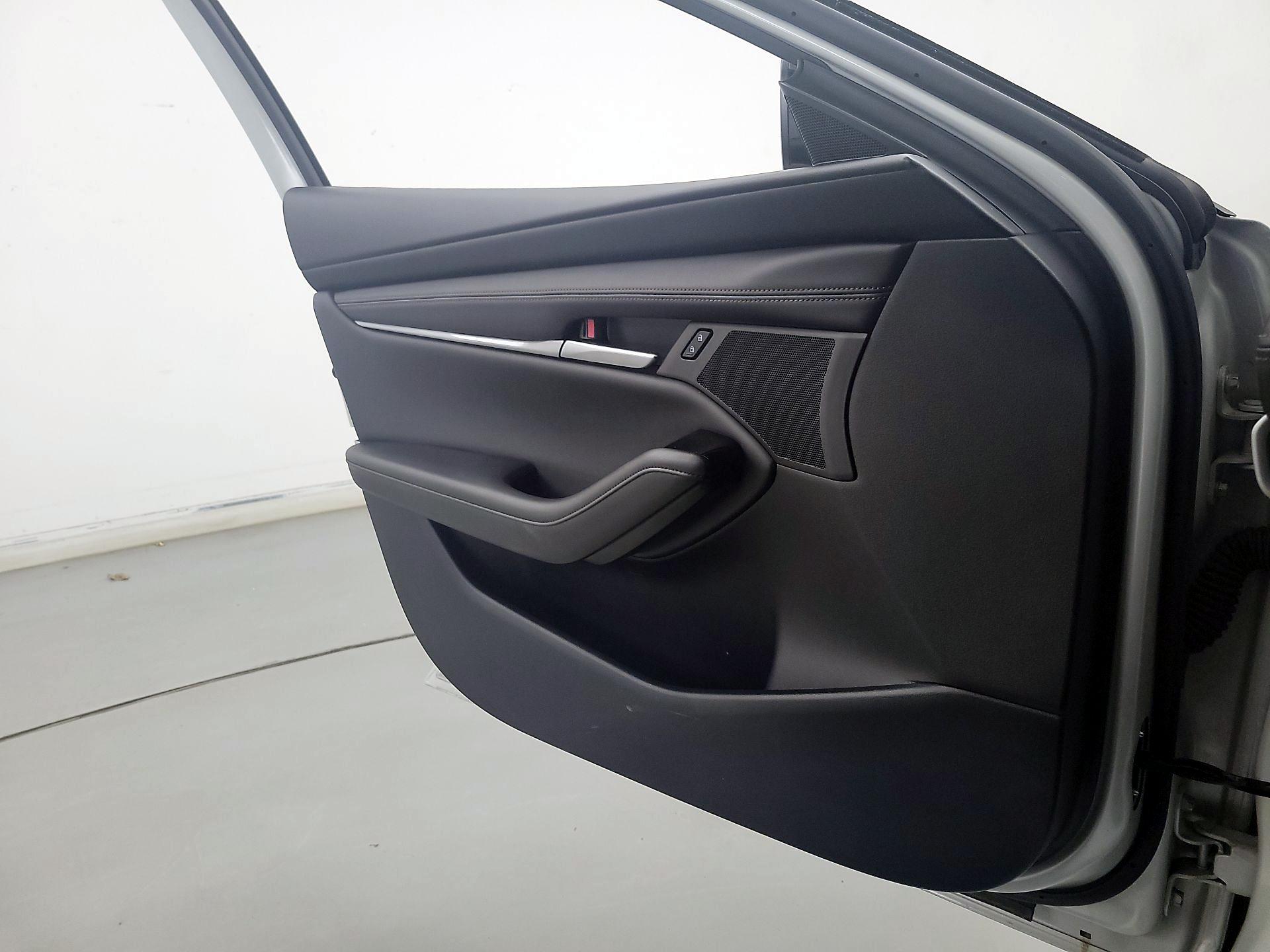 Thumbnail: 2025 Mazda Mazda3 - 12