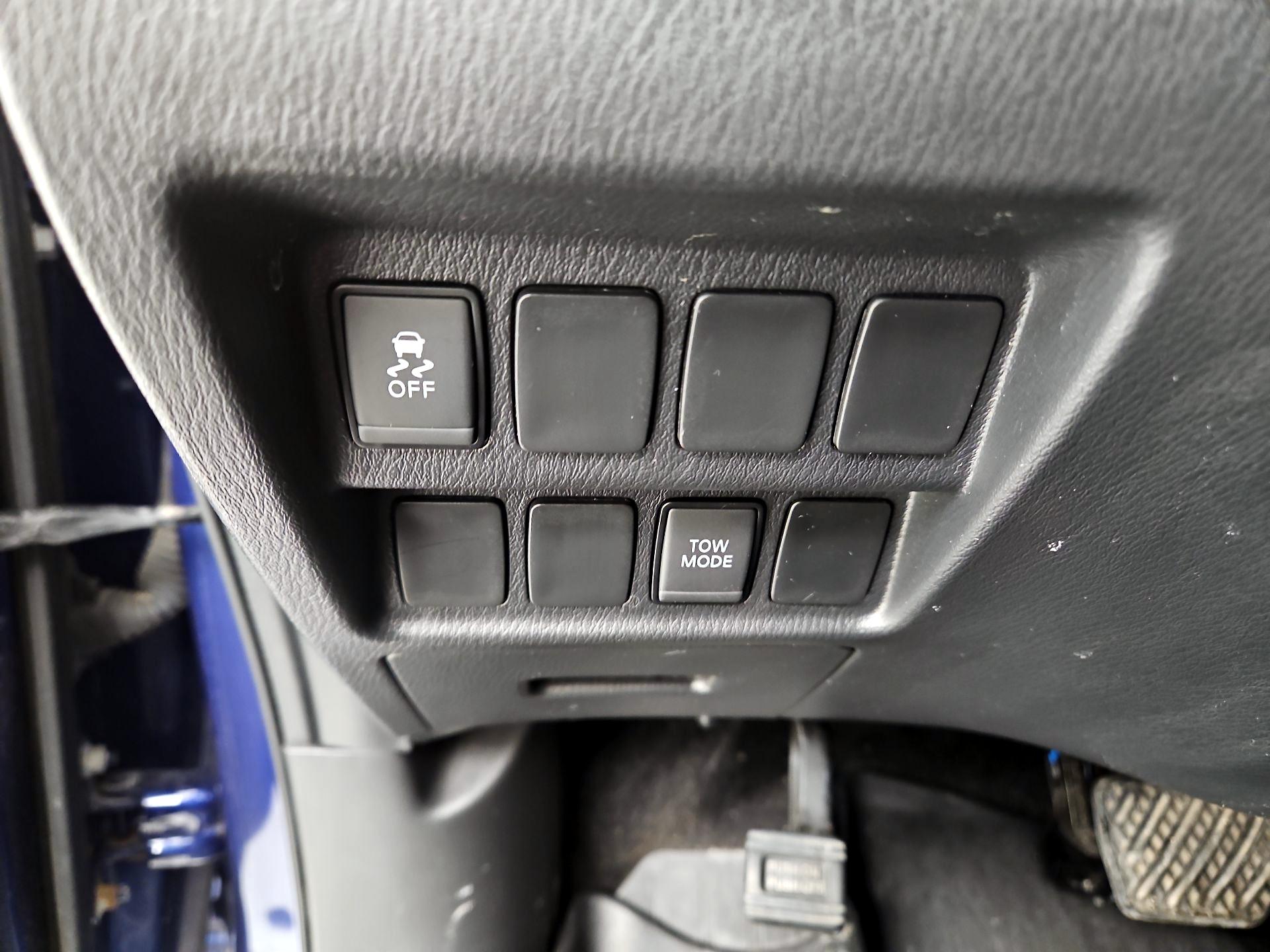 Thumbnail: 2017 Nissan Pathfinder - 13