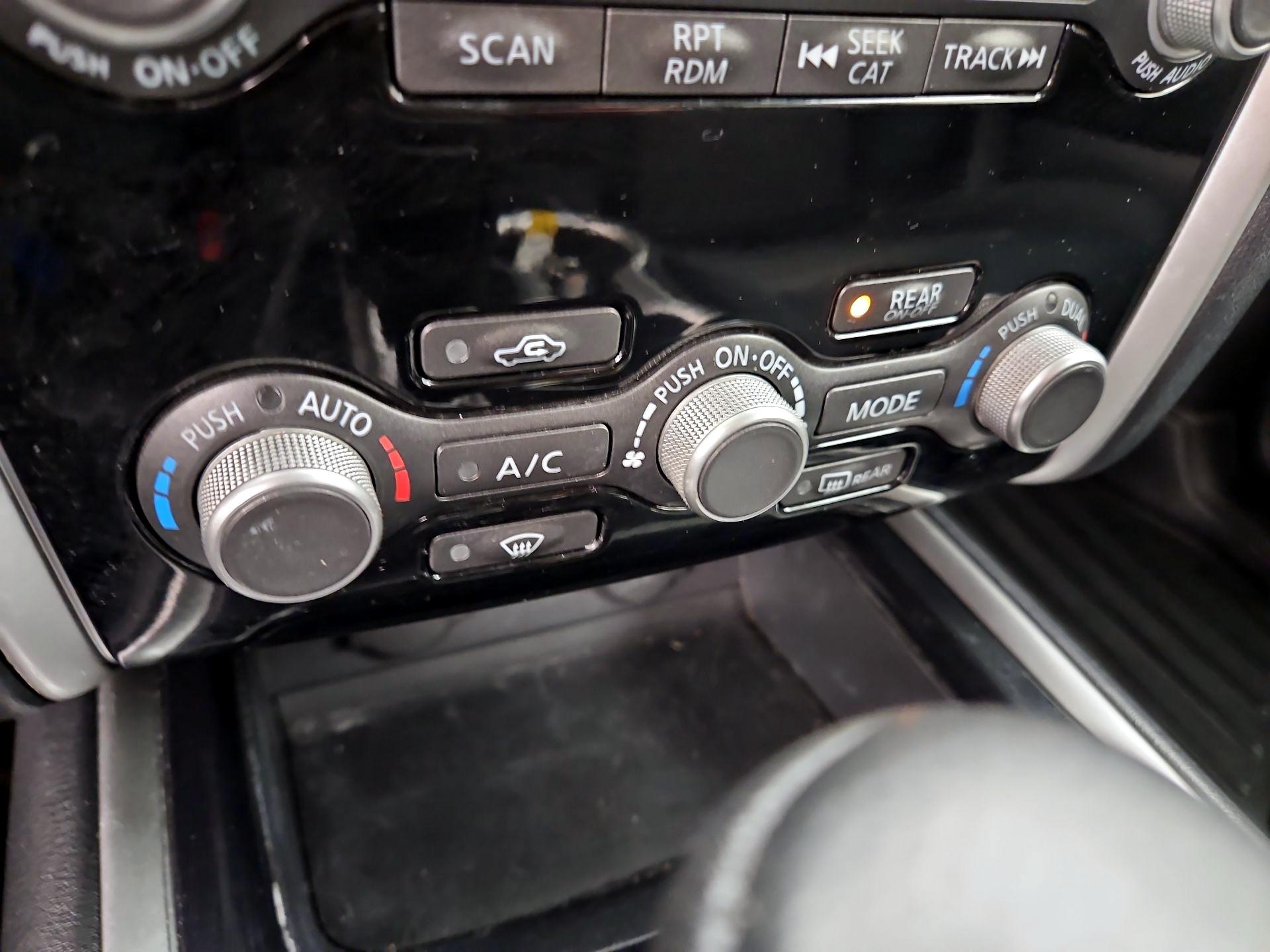 Thumbnail: 2017 Nissan Pathfinder - 16