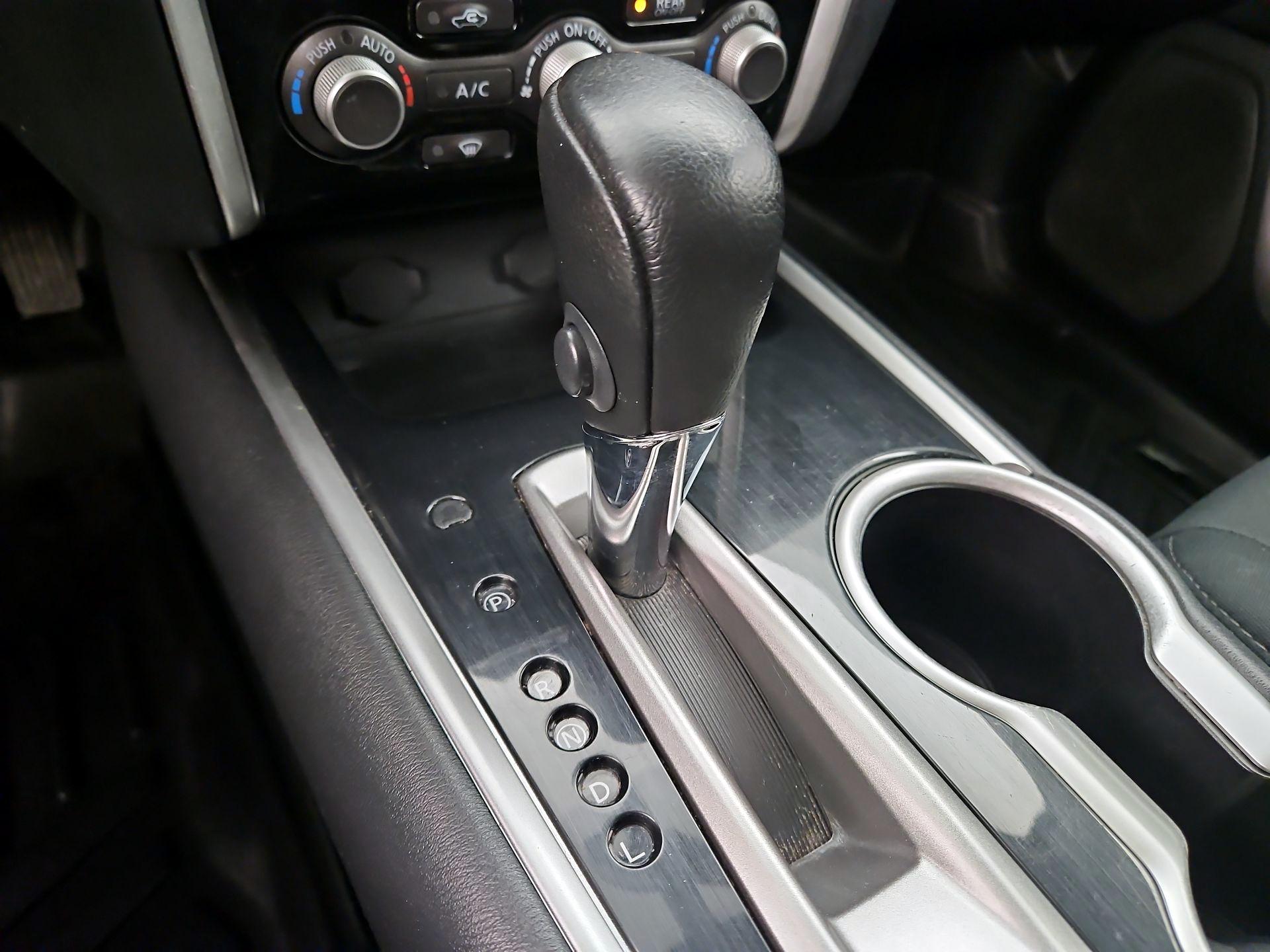 Thumbnail: 2017 Nissan Pathfinder - 17