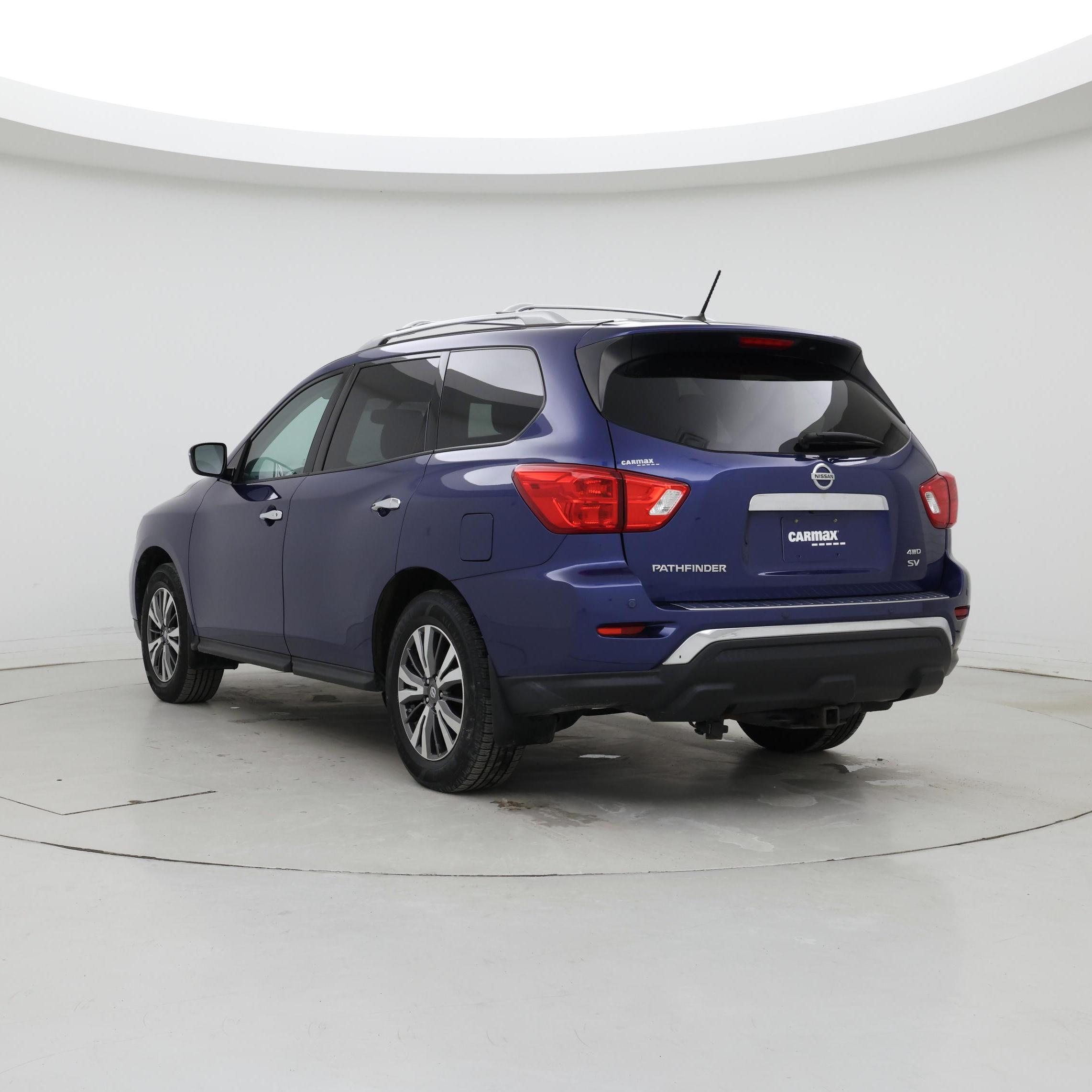 Thumbnail: 2017 Nissan Pathfinder - 2