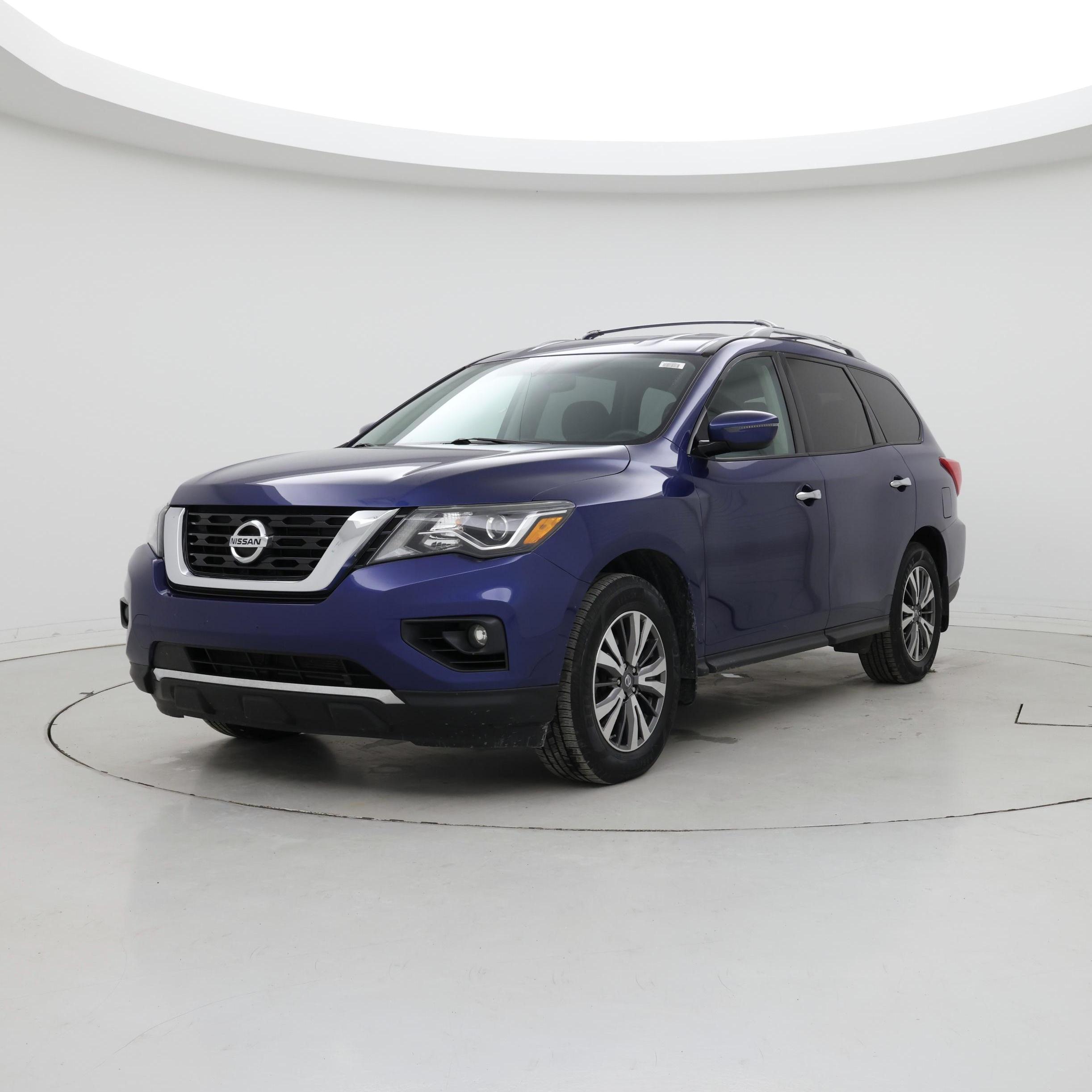 Thumbnail: 2017 Nissan Pathfinder - 4