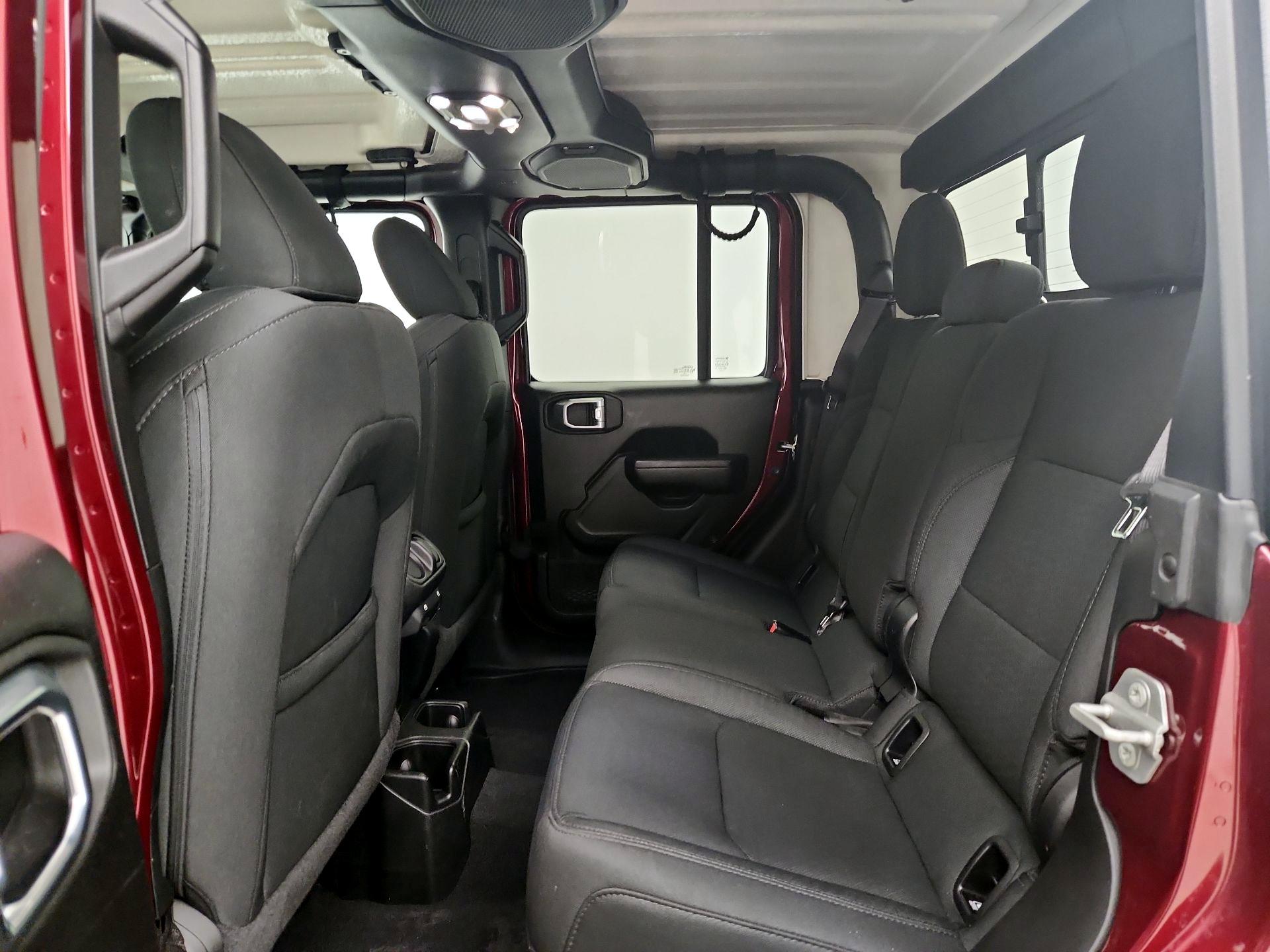 Thumbnail: 2021 Jeep Gladiator - 19