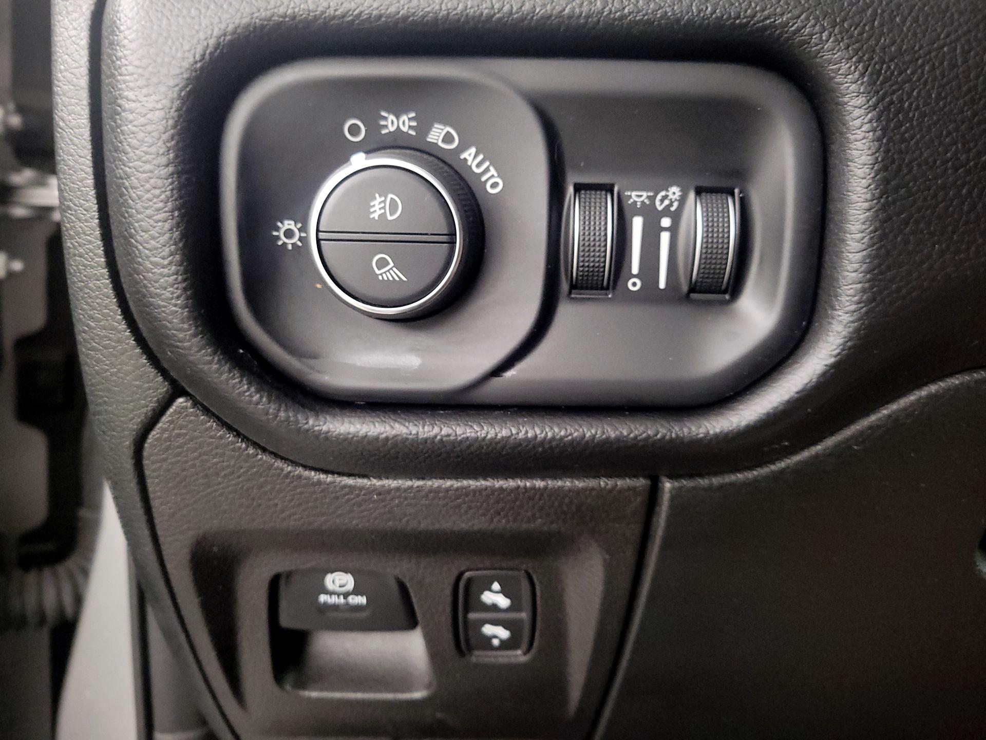 Thumbnail: 2022 RAM 1500 - 13